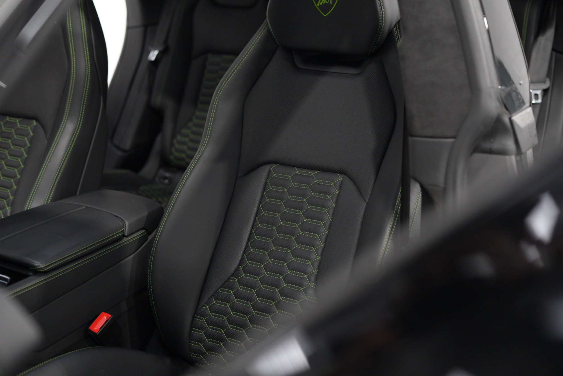 LAMBORGHINI URUS 4.0 Urus V8 Auto 4WD 5dr #38