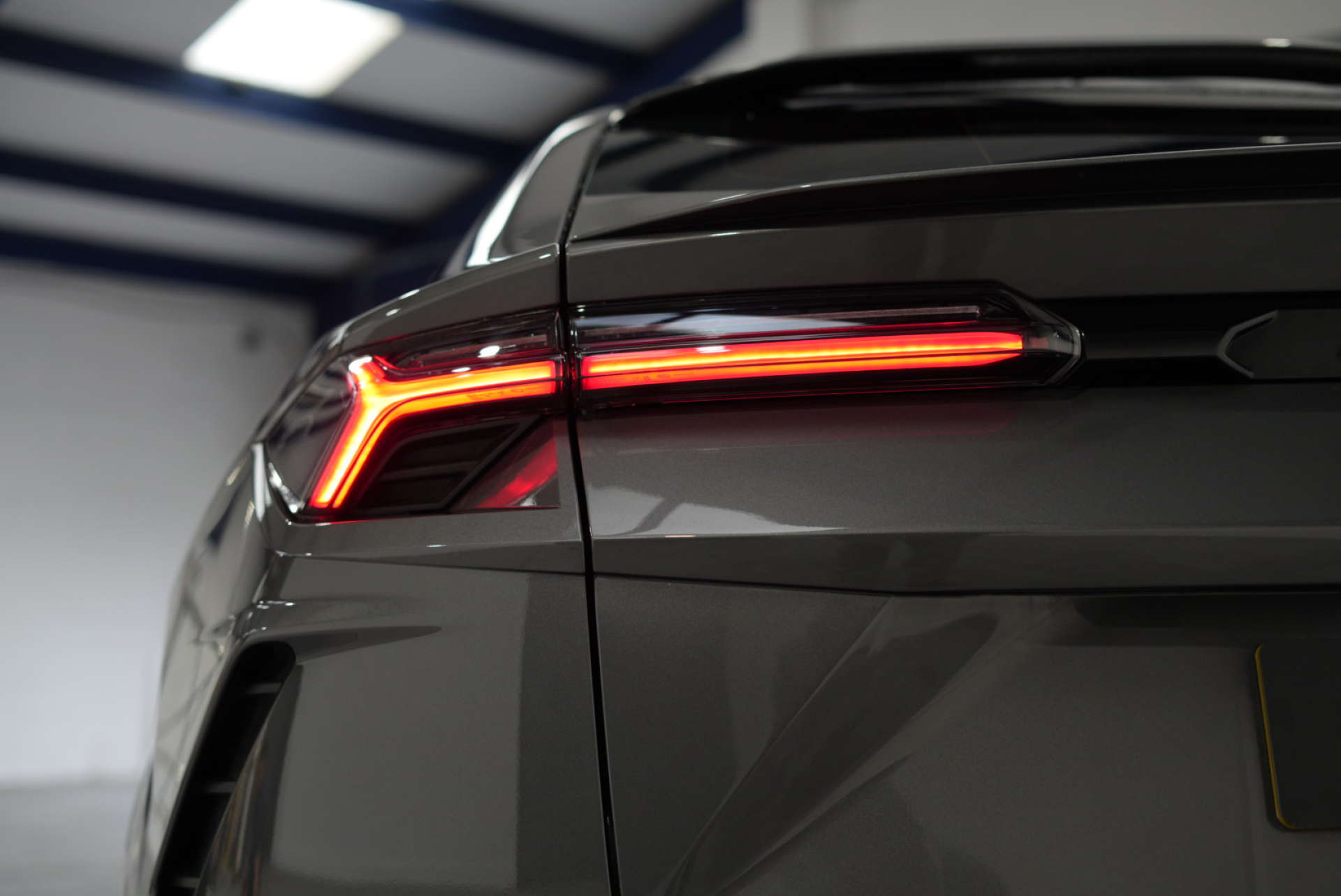 LAMBORGHINI URUS 4.0 Urus V8 Auto 4WD 5dr #64