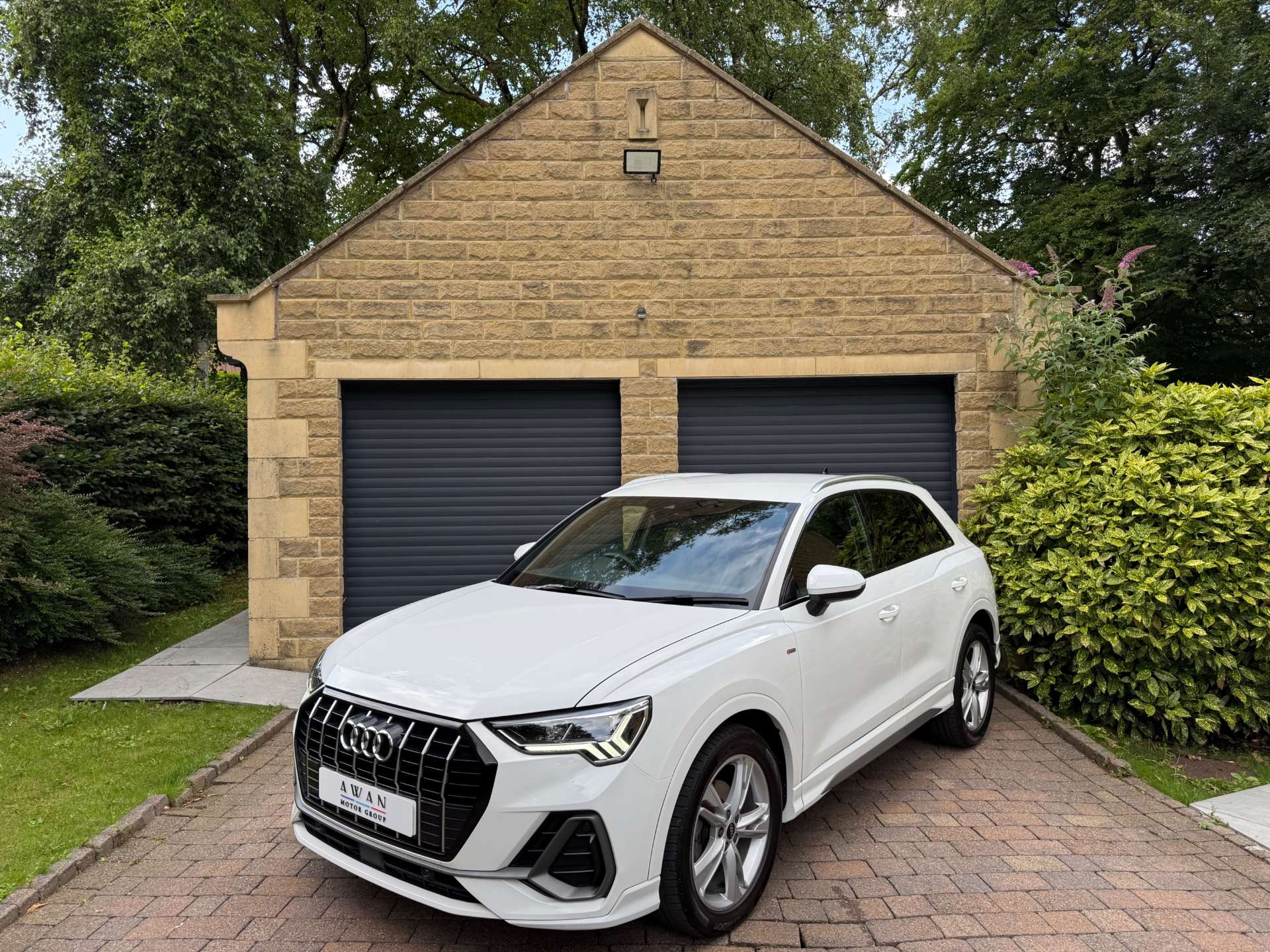 AUDI Q3 1.5 Q3 S Line 35 TFSI MHEV Semi-Auto 5dr #1