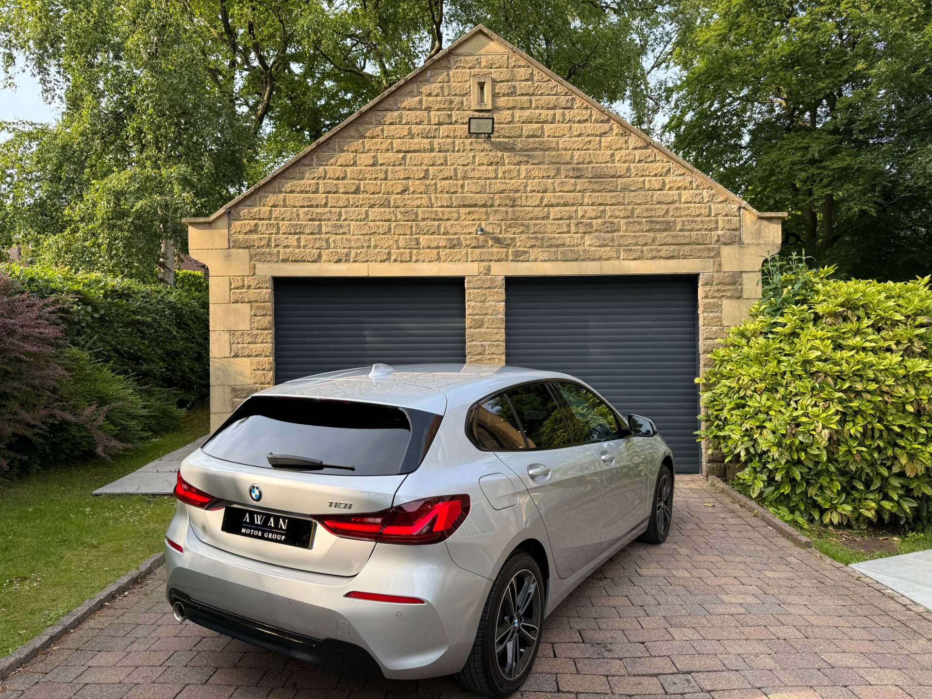 BMW 1 SERIES 1.5 118I Sport Auto 5dr #3