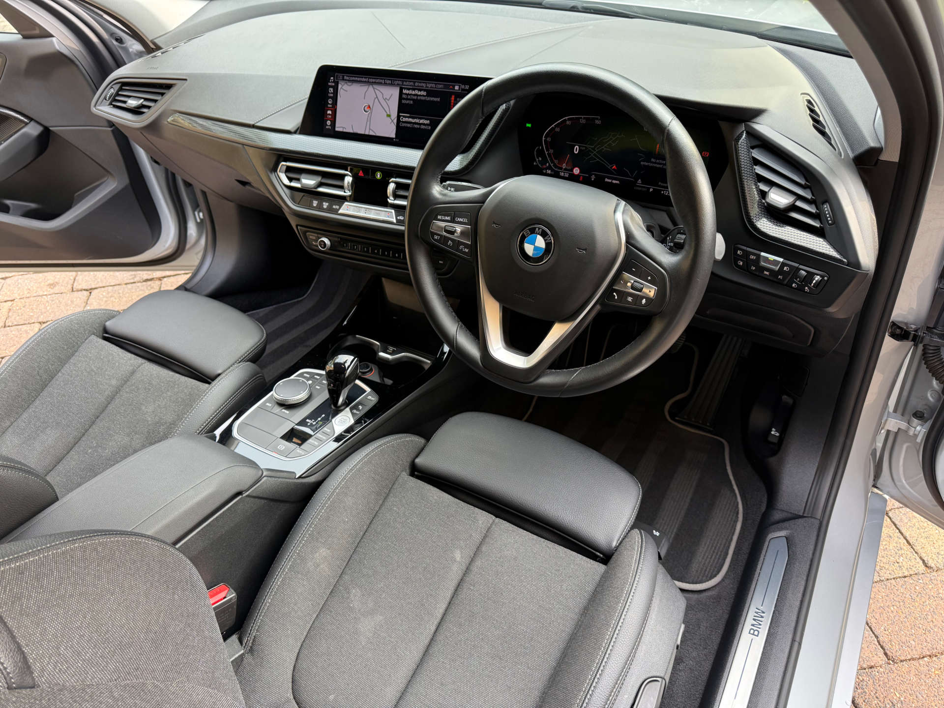 BMW 1 SERIES 1.5 118I Sport Auto 5dr #4