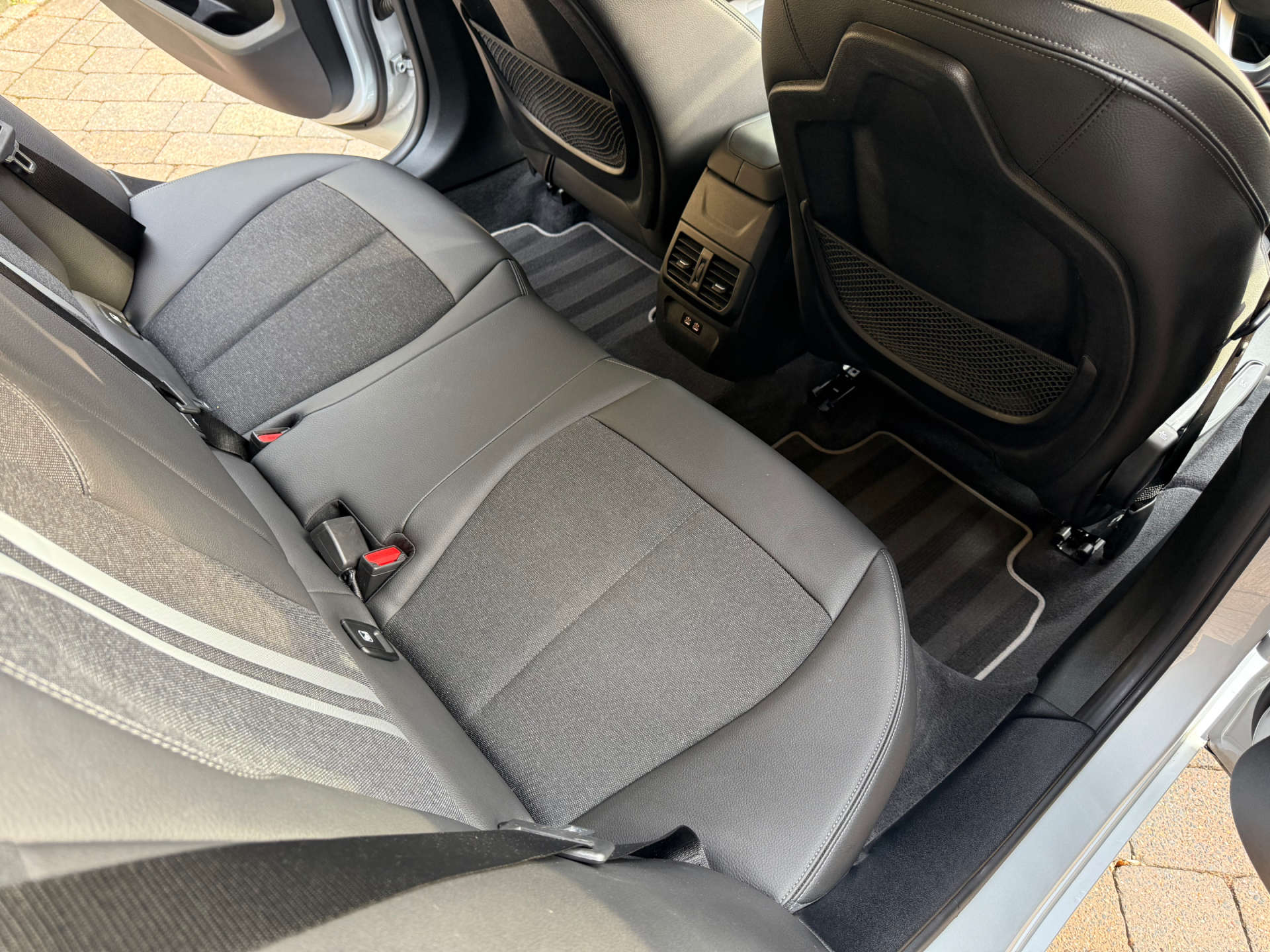 BMW 1 SERIES 1.5 118I Sport Auto 5dr #23
