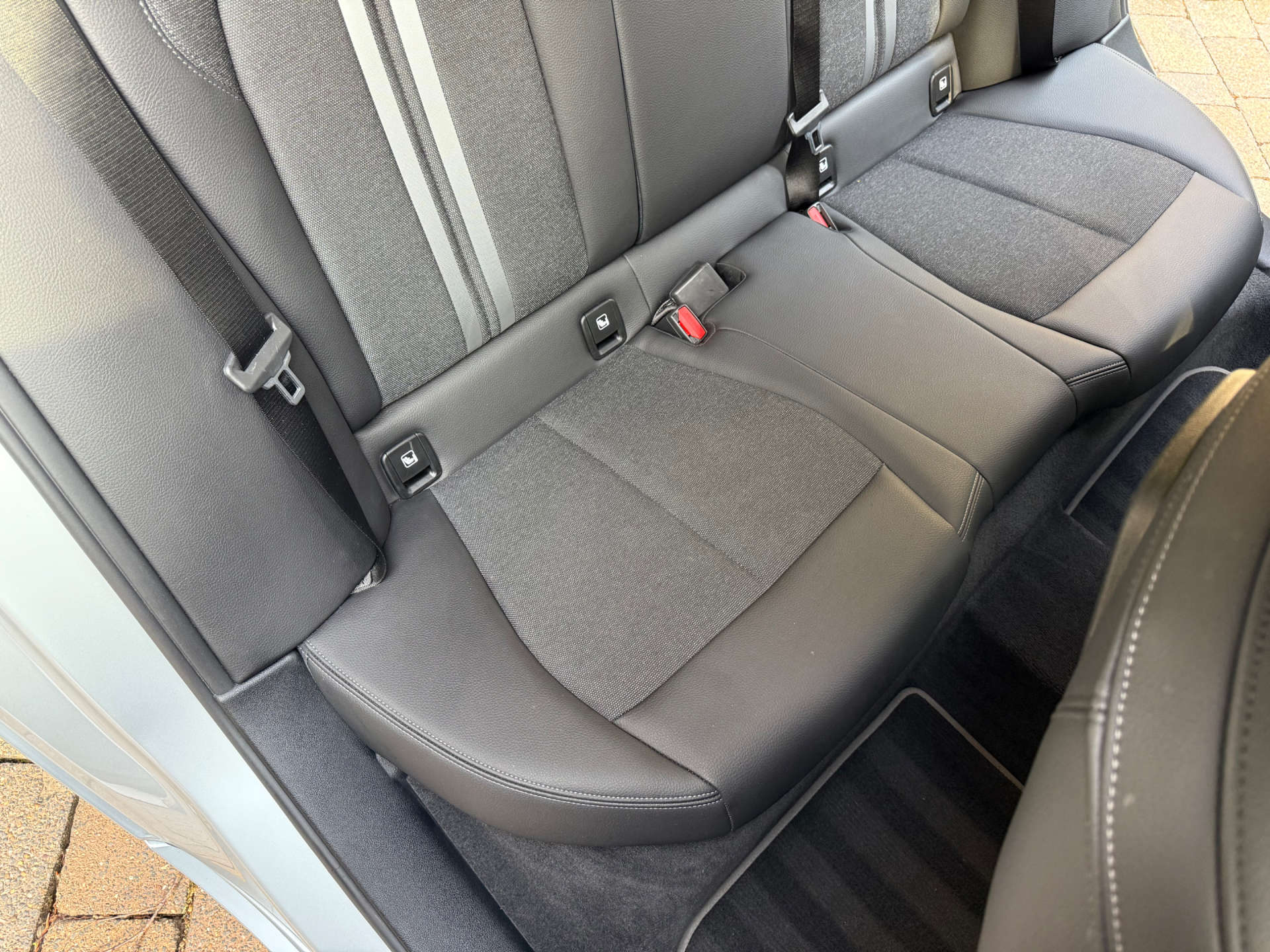 BMW 1 SERIES 1.5 118I Sport Auto 5dr #28