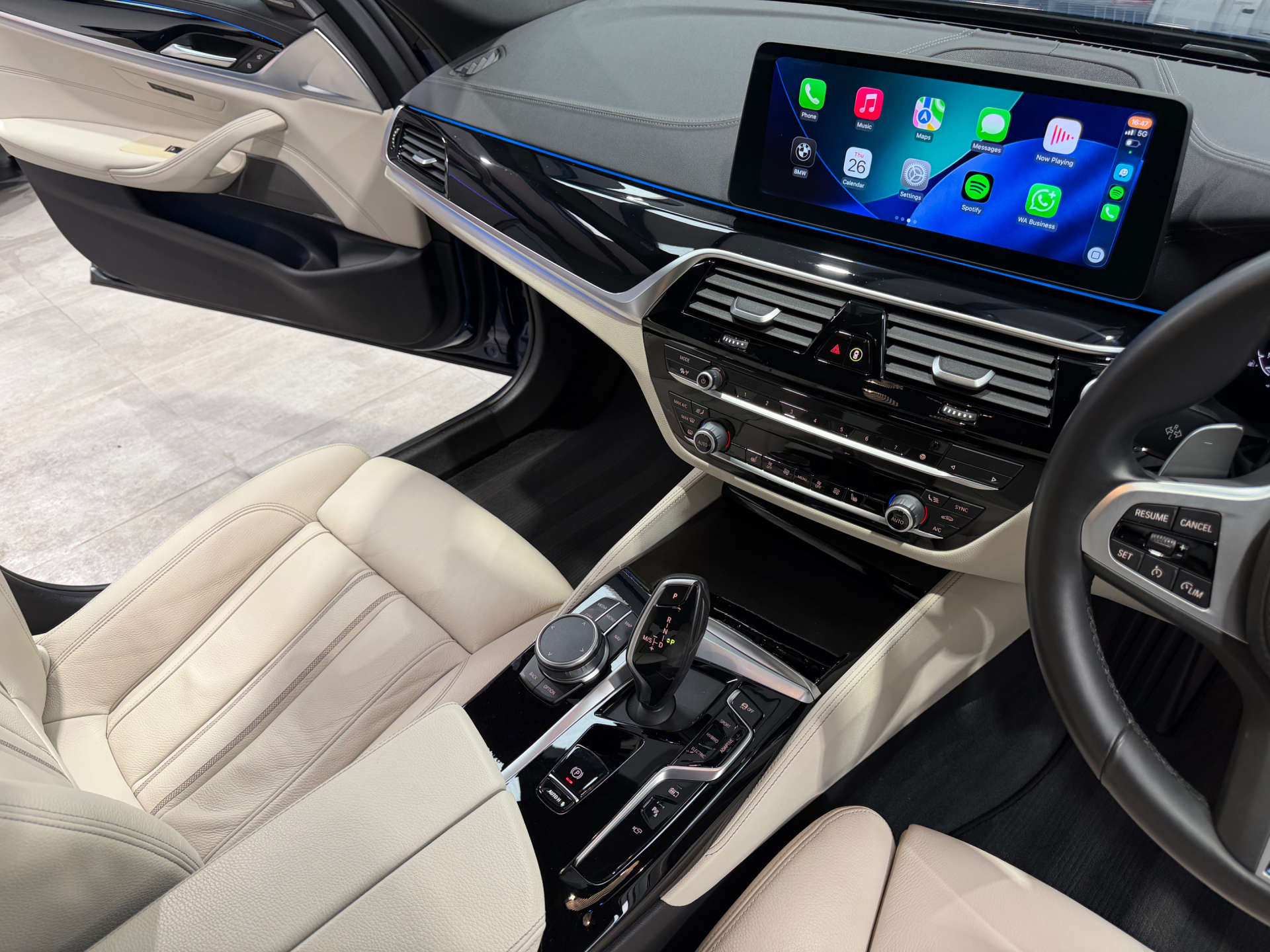 BMW 5 SERIES 2.0 530e M Sport Auto 4dr #13