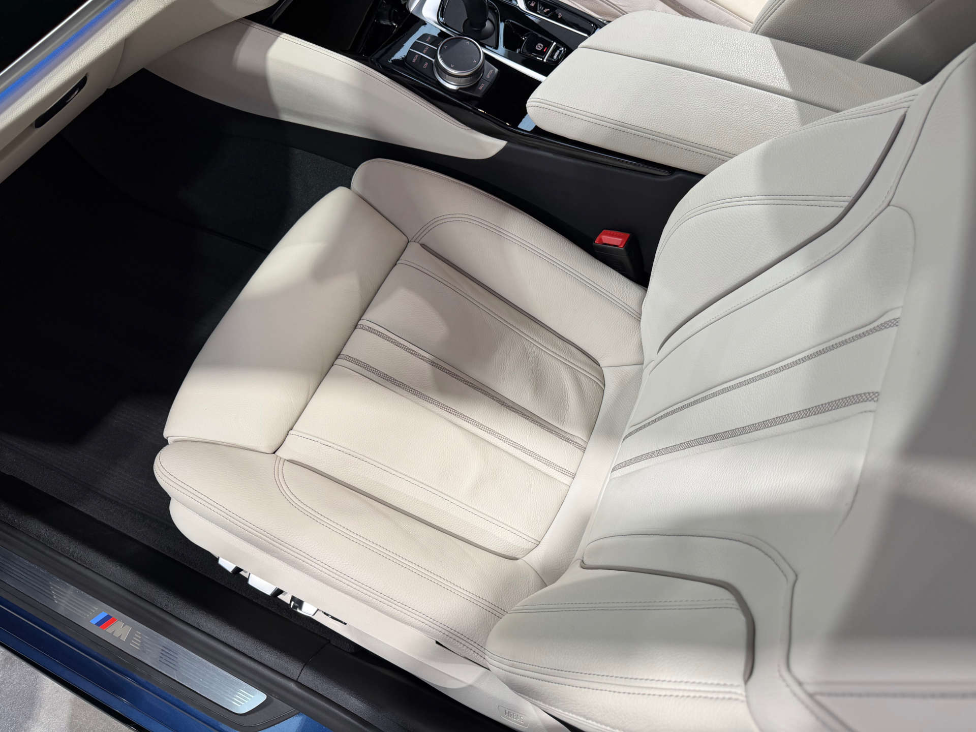 BMW 5 SERIES 2.0 530e M Sport Auto 4dr #42