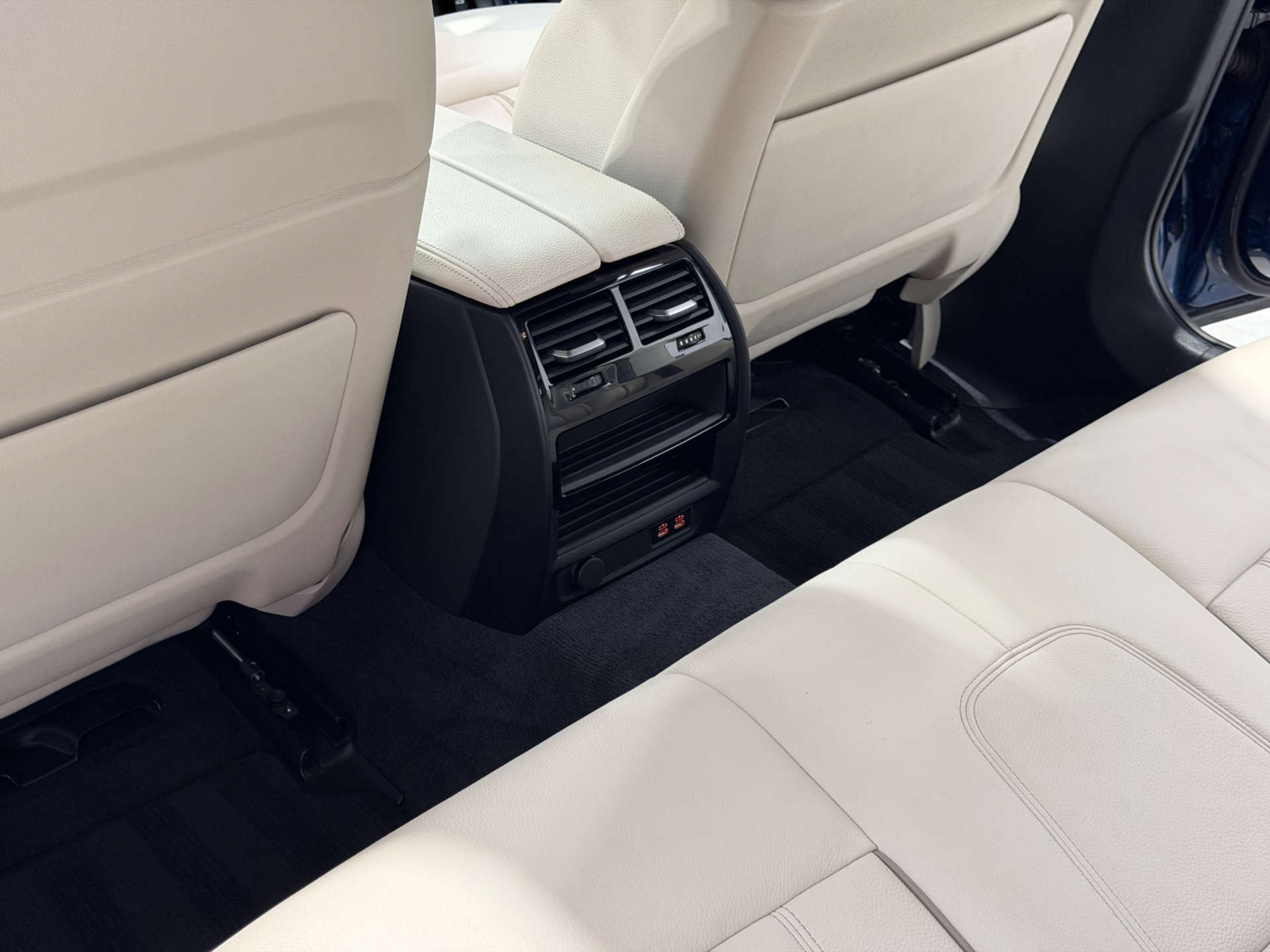 BMW 5 SERIES 2.0 530e M Sport Auto 4dr #50