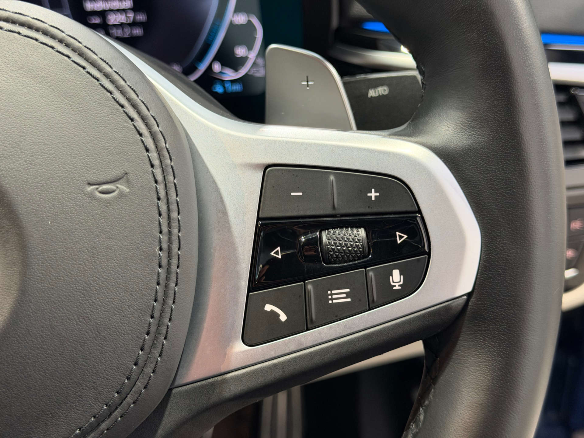 BMW 5 SERIES 2.0 530e M Sport Auto 4dr #57