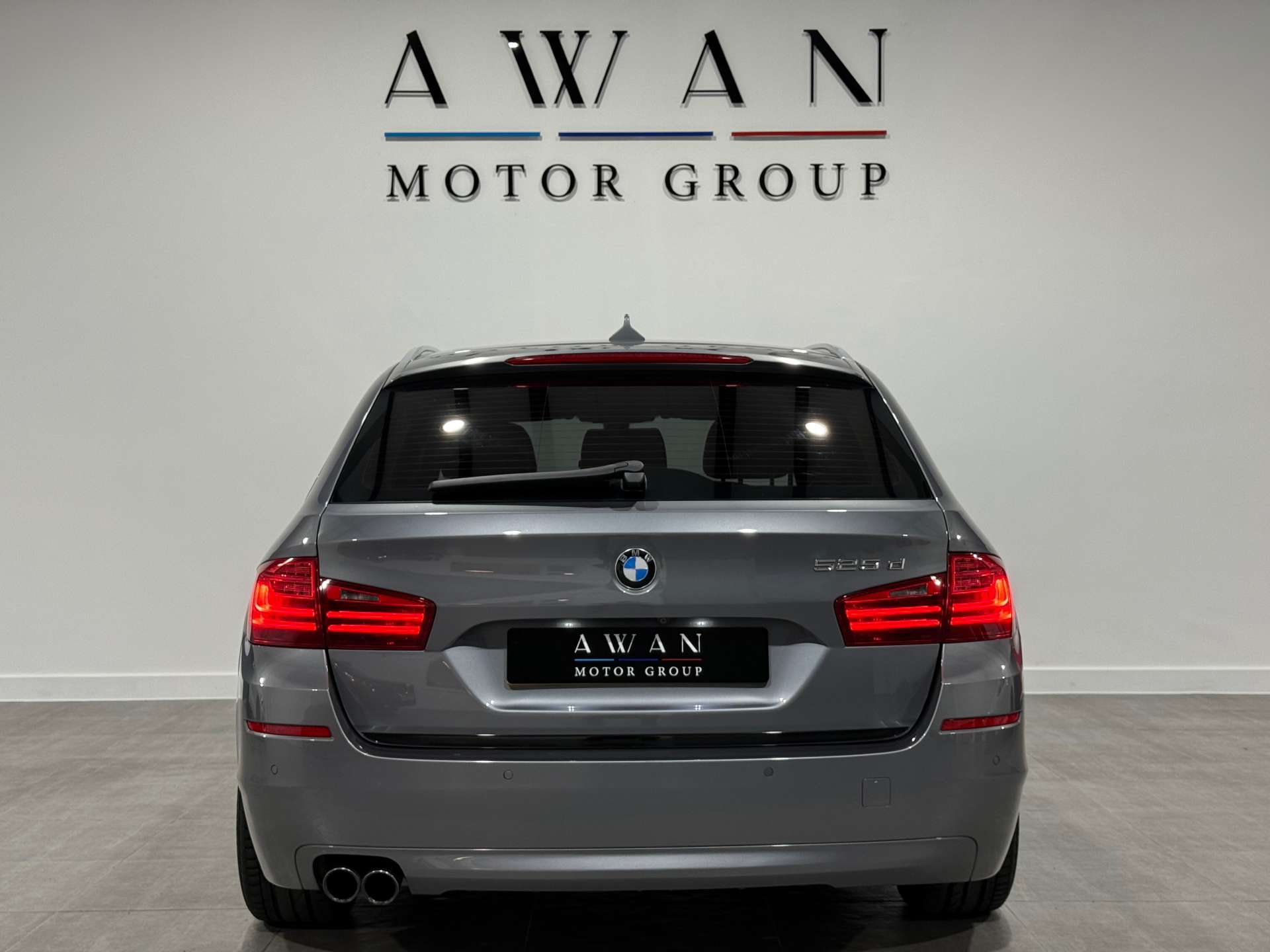 BMW 5 SERIES 2.0 525d Luxury Auto 5dr #4