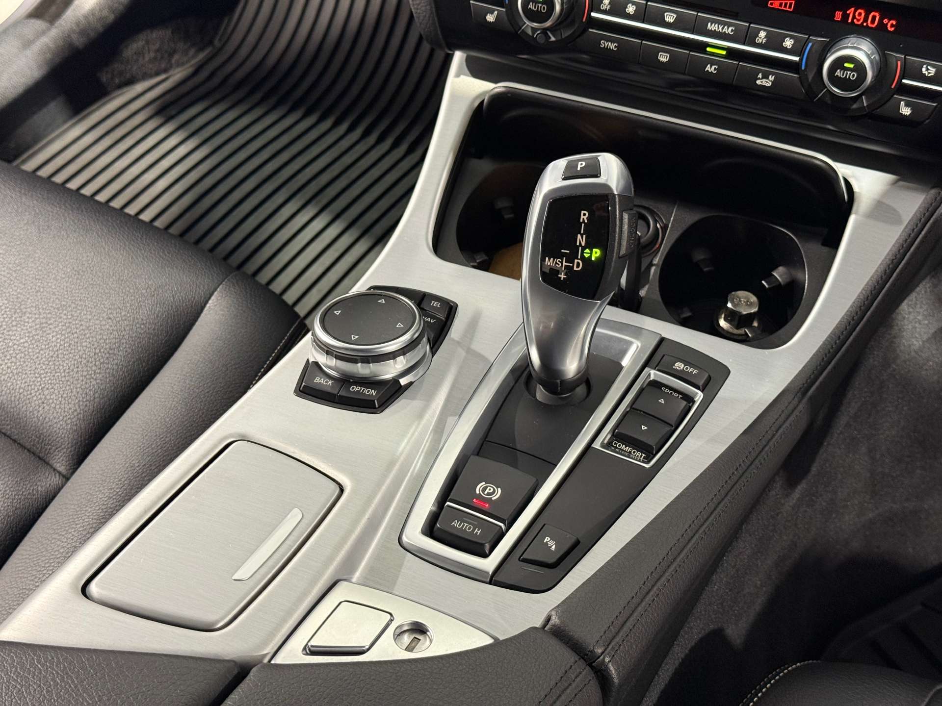 BMW 5 SERIES 2.0 525d Luxury Auto 5dr #17