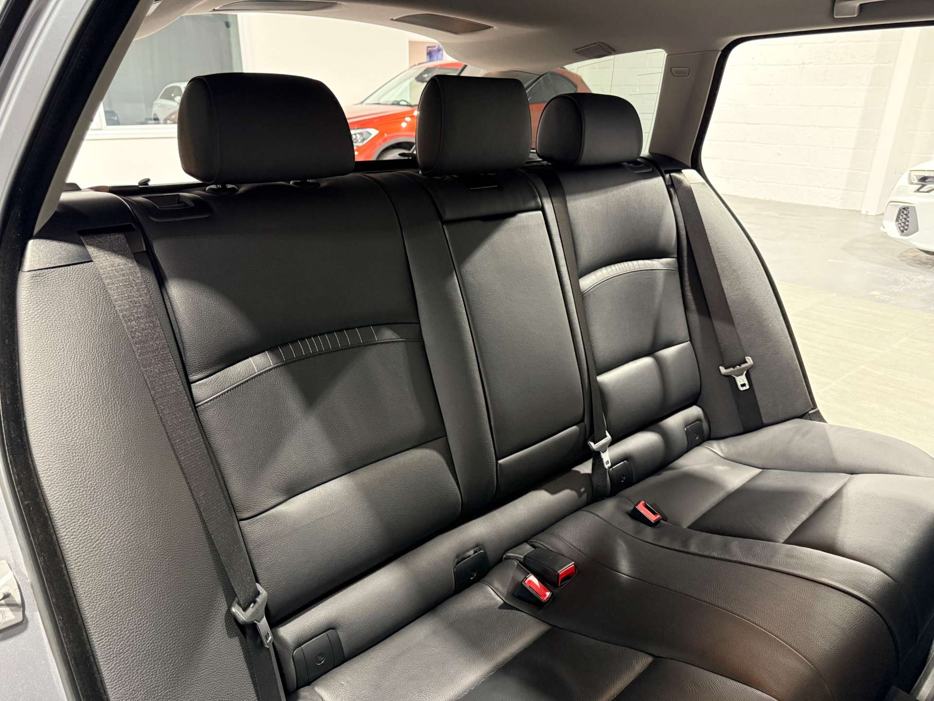 BMW 5 SERIES 2.0 525d Luxury Auto 5dr #32
