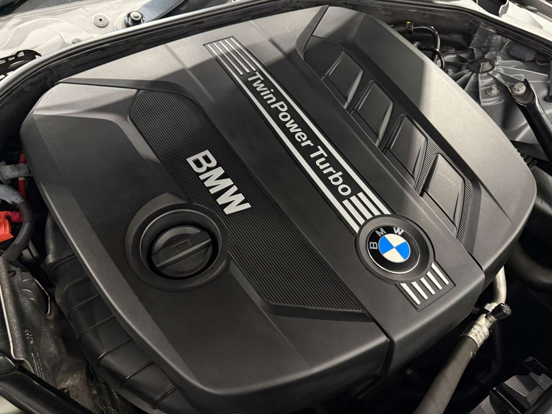 BMW 5 SERIES 2.0 525d Luxury Auto 5dr #59