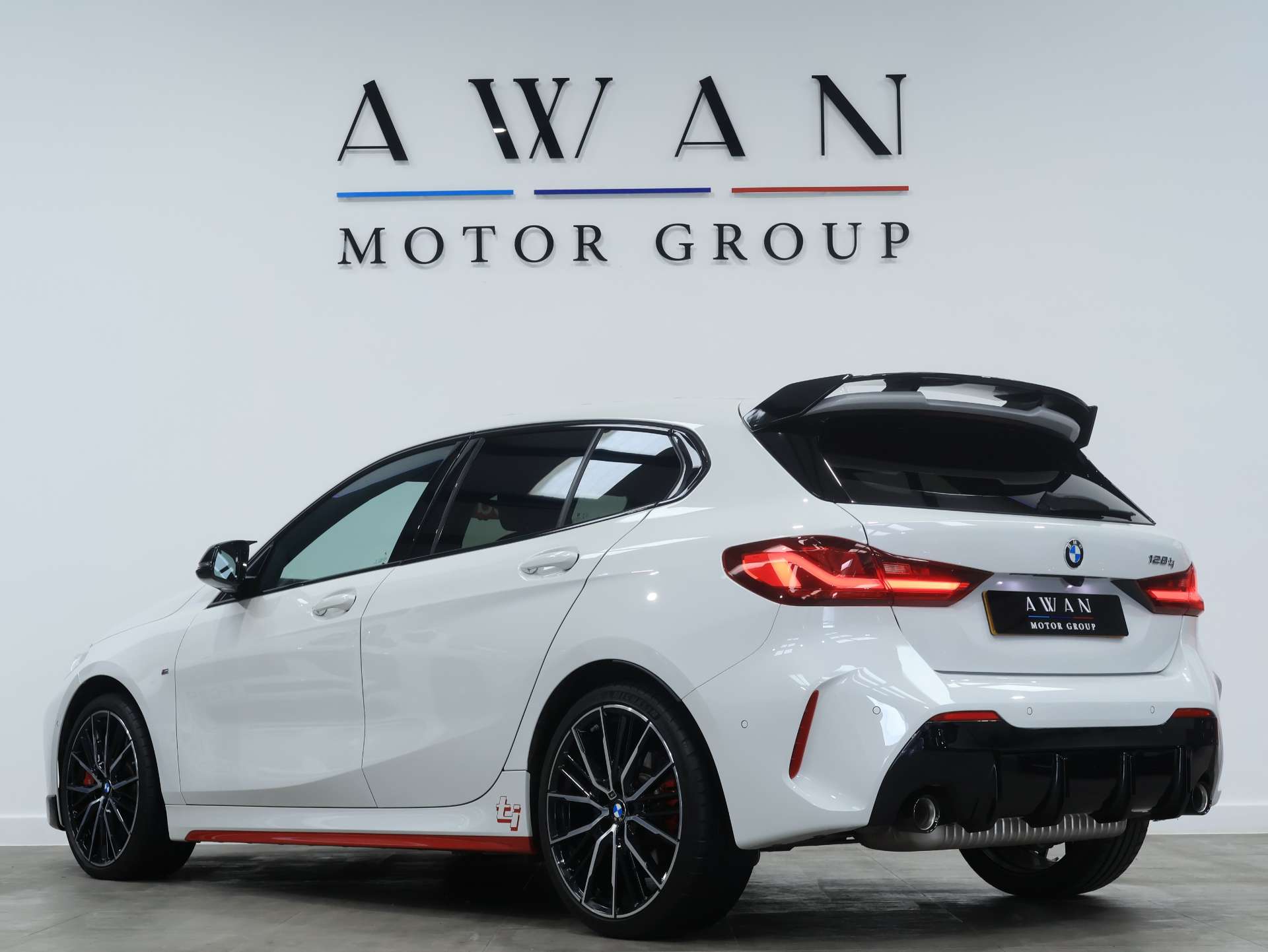 BMW 1 SERIES 2.0 128ti Auto 5dr #2