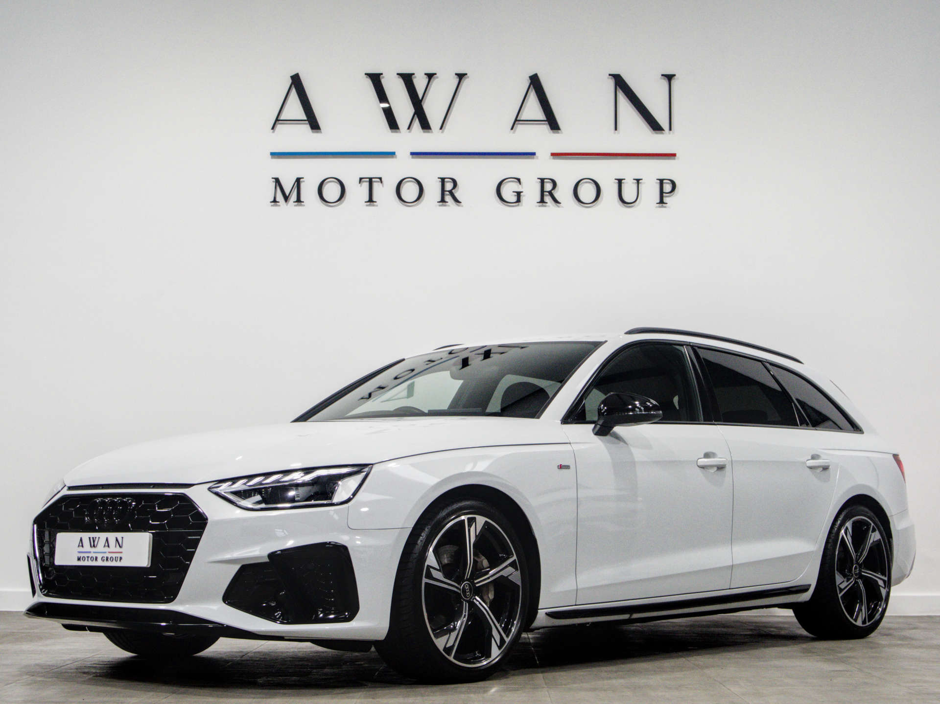 AUDI A4 2.0 A4 Black Edition 40 TFSI MHEV Semi-Auto 5dr #3