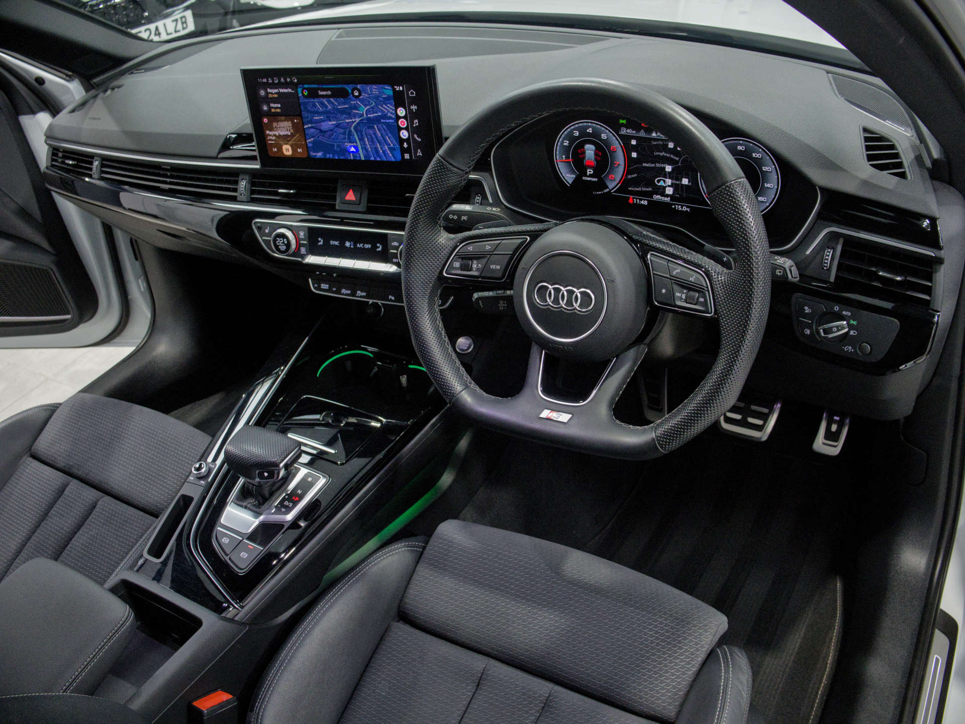 AUDI A4 2.0 A4 Black Edition 40 TFSI MHEV Semi-Auto 5dr #12