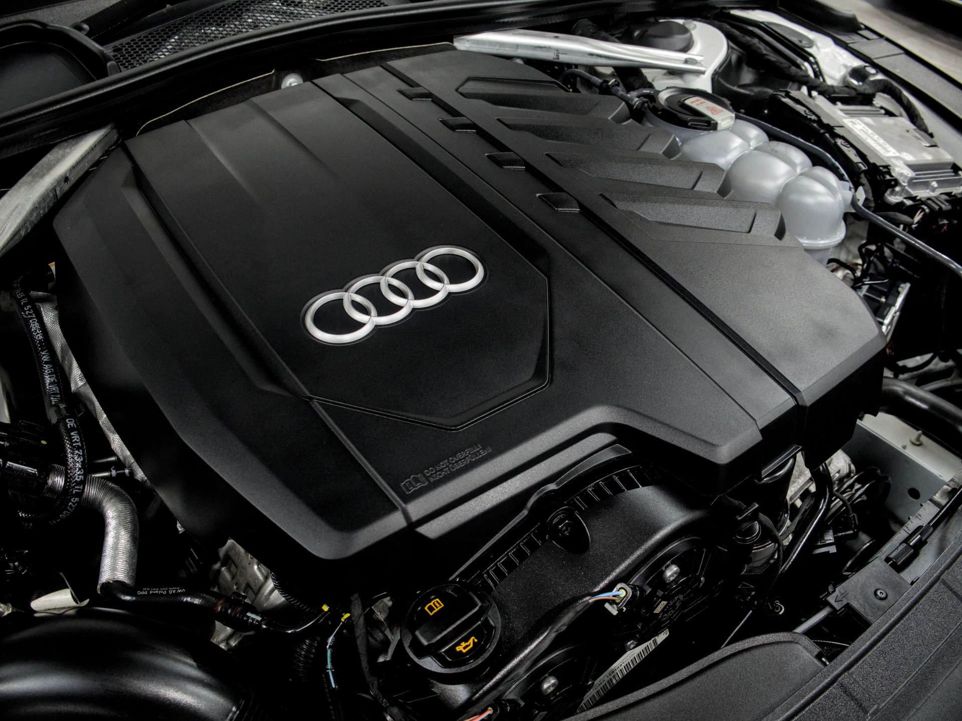 AUDI A4 2.0 A4 Black Edition 40 TFSI MHEV Semi-Auto 5dr #53