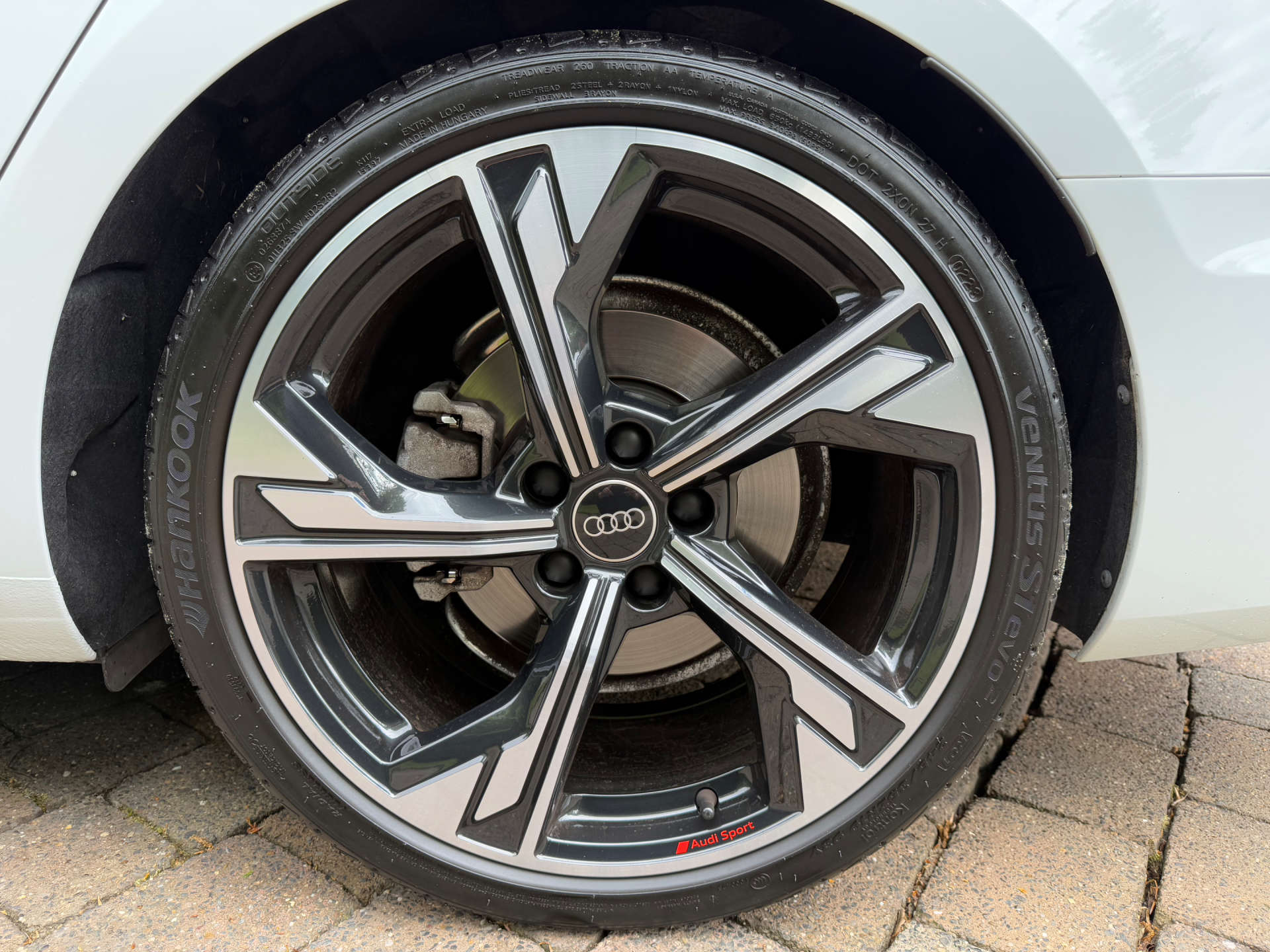 AUDI A4 2.0 A4 Black Edition 40 TFSI MHEV Semi-Auto 4dr #26