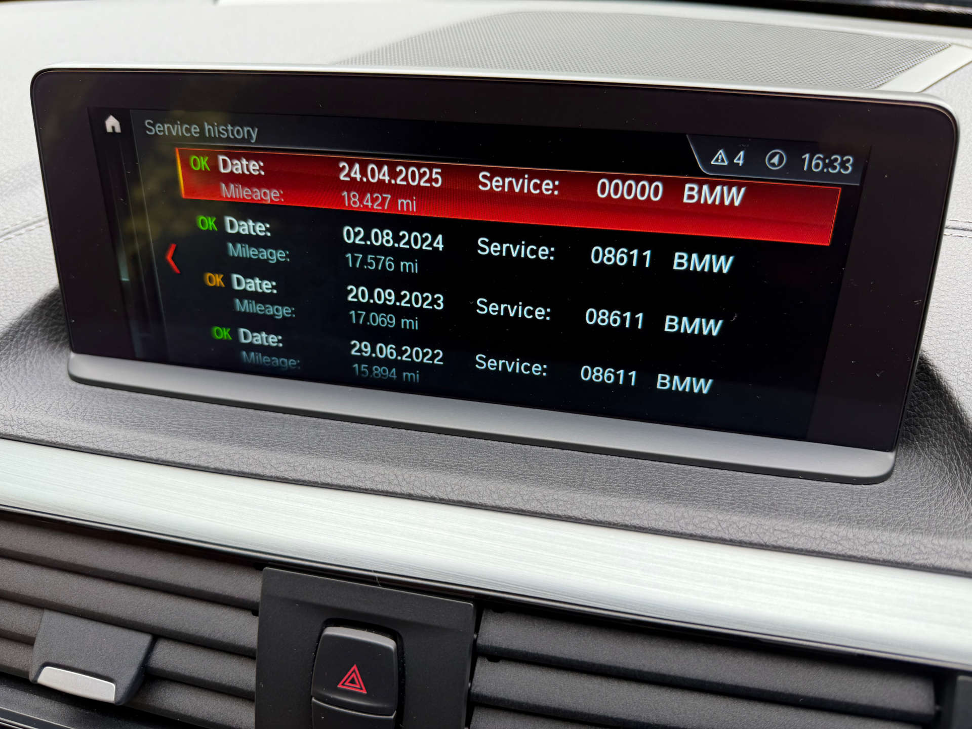 BMW 1 SERIES 1.5 118i M Sport Shadow Edition Auto 5dr #16