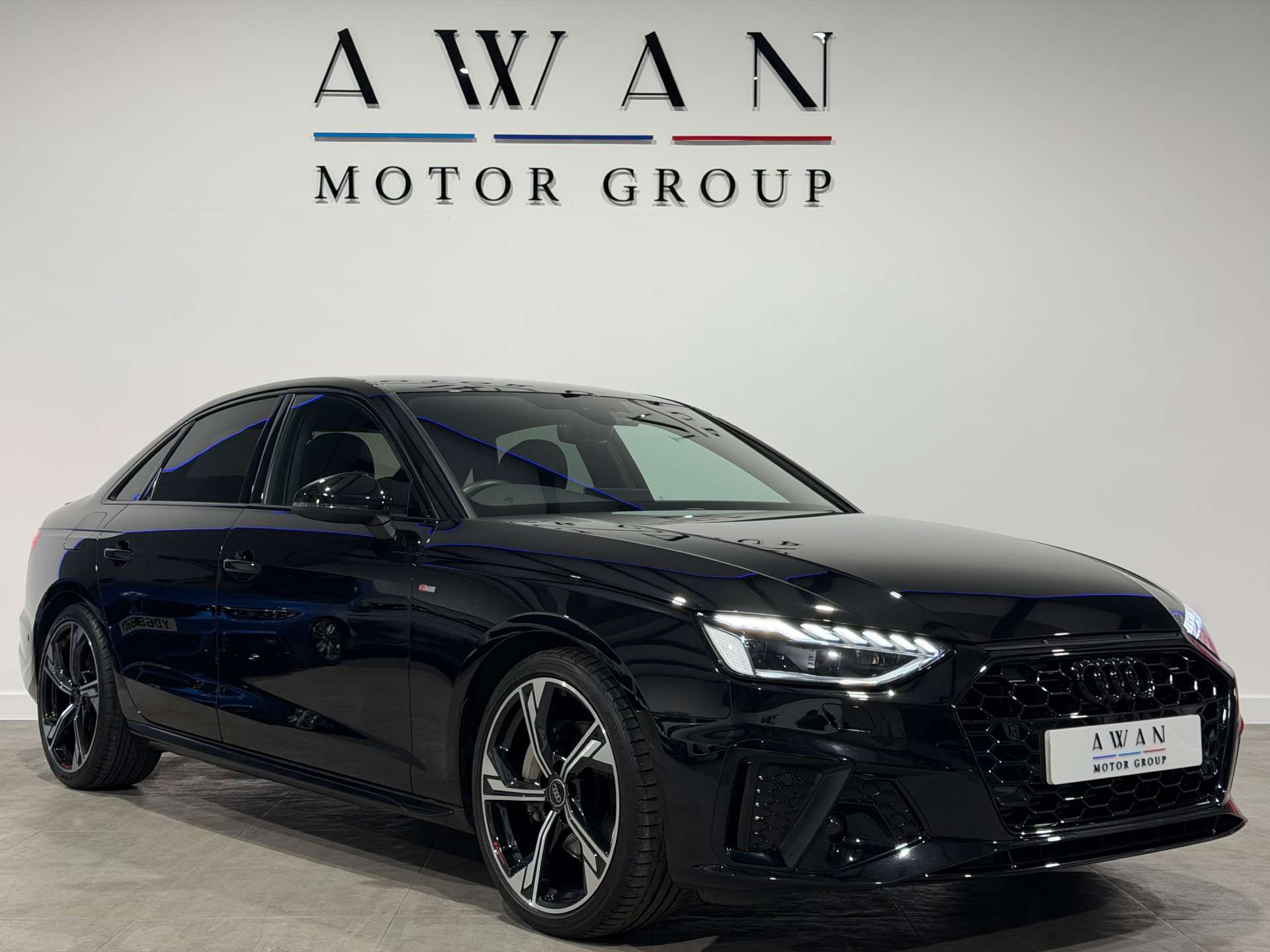 2024 A4 2.0 A4 BLACK EDITION 40 TFSI MHEV SEMI AUTO 4DR 20,000 MILES... photo