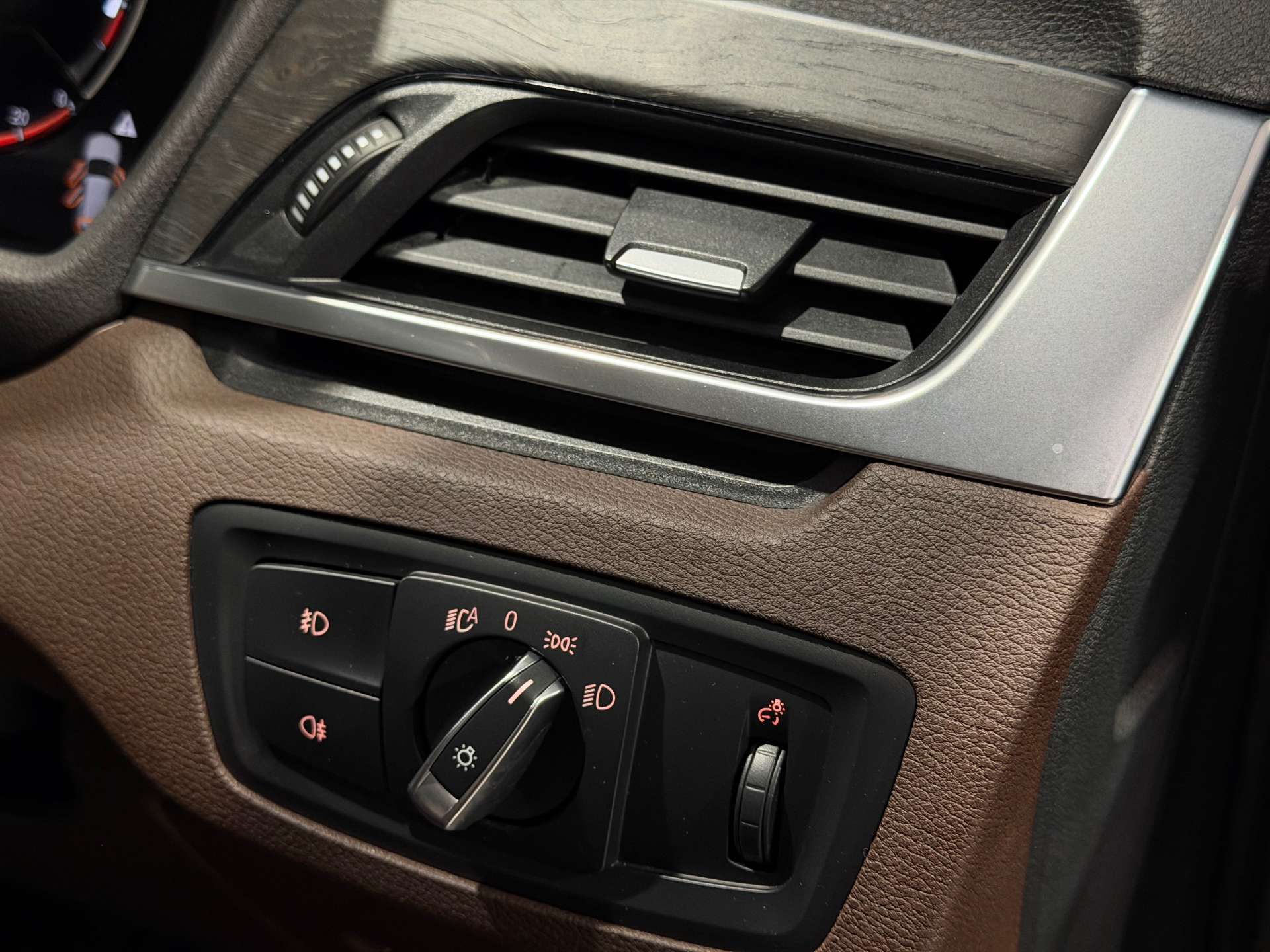 BMW X1 2.0 X1 sDrive 20i XLine Auto 5dr #49