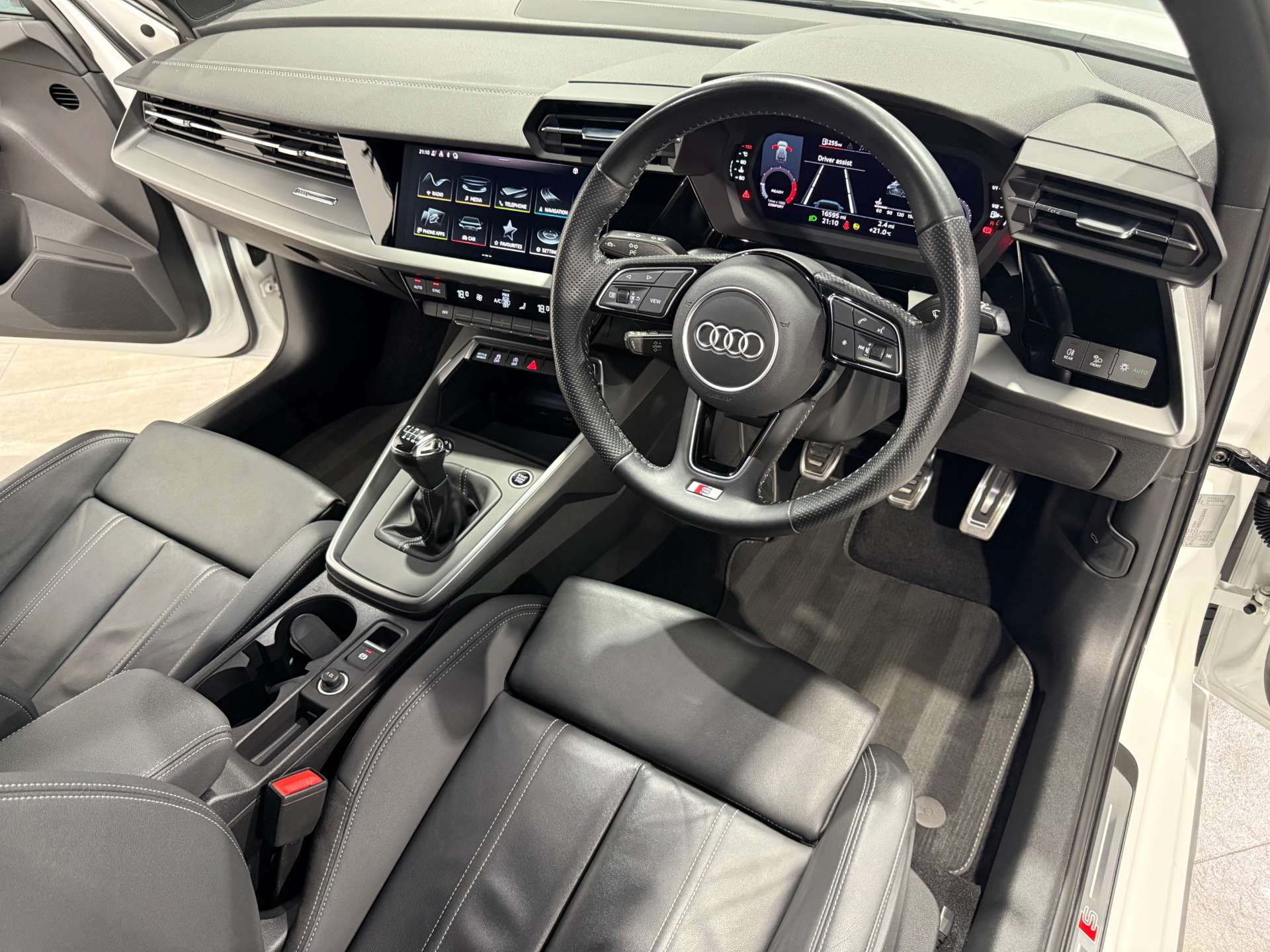 AUDI A3 1.0 A3 Sportback 30 TFSI S Line 5dr #50
