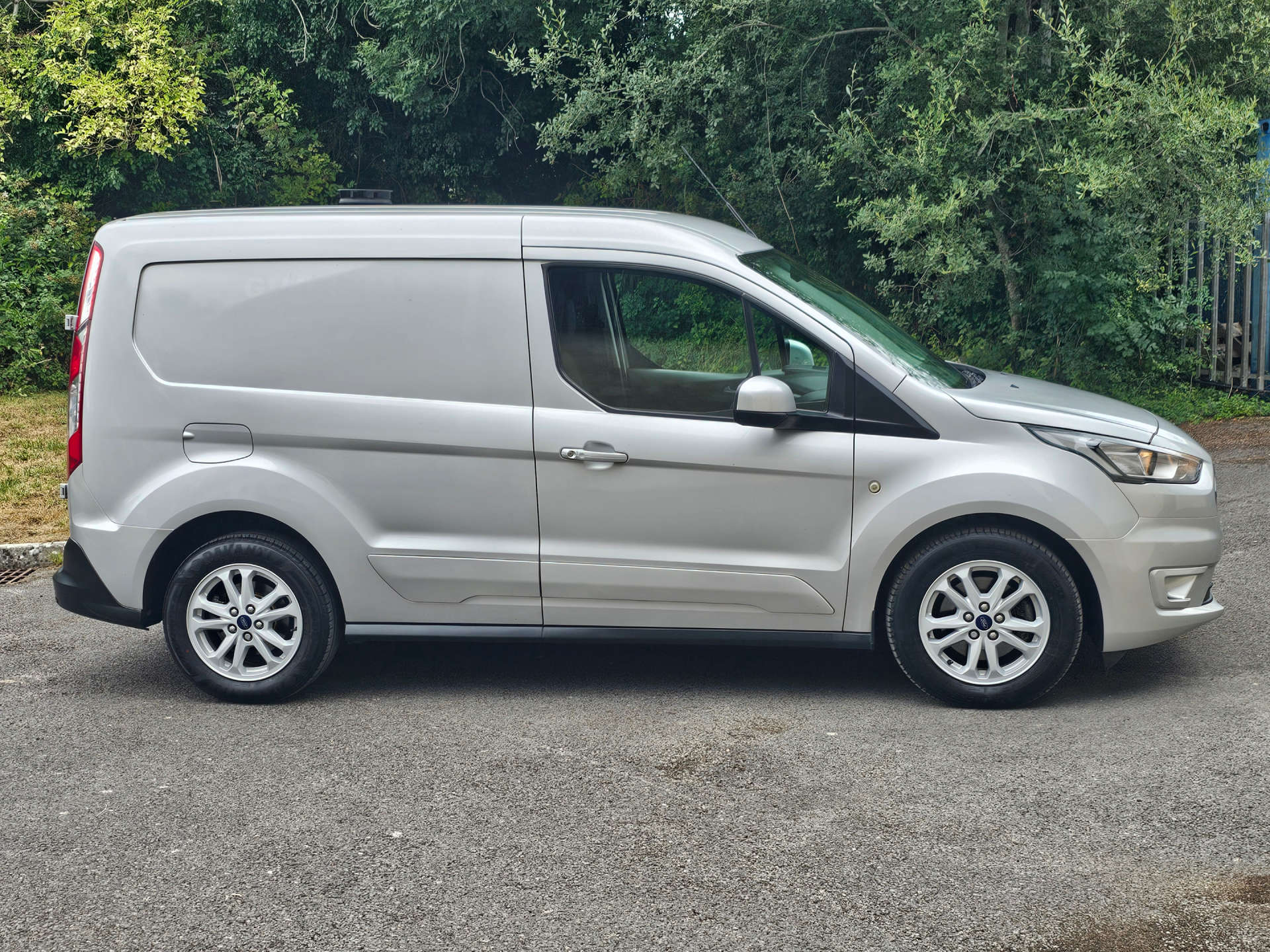 FORD TRANSIT CONNECT 1.5 Transit Connect 200 Limited TDCi #1