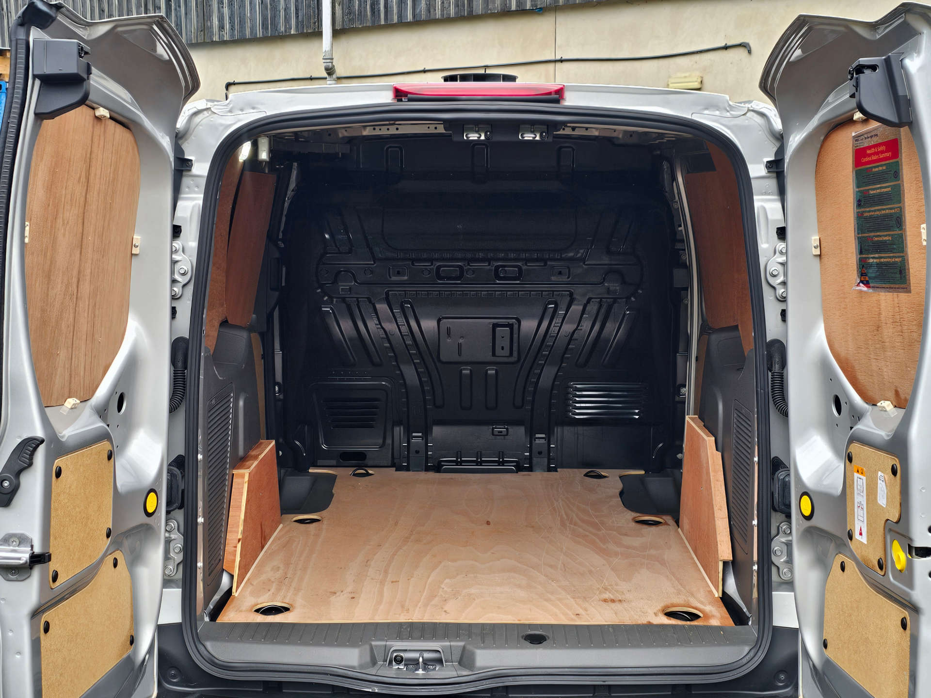 FORD TRANSIT CONNECT 1.5 Transit Connect 200 Limited TDCi #9