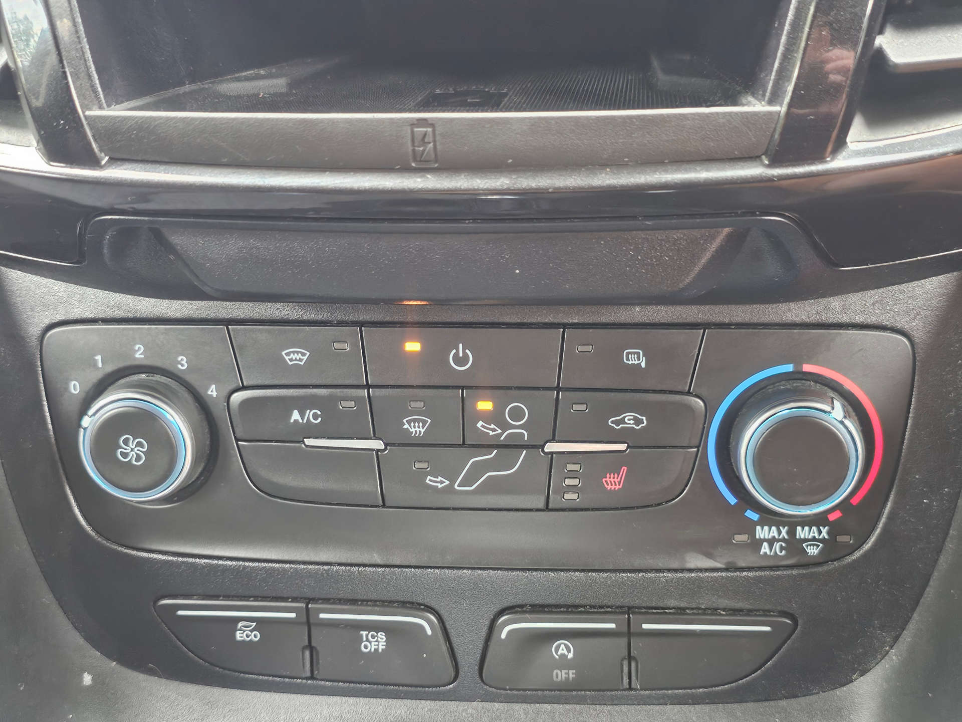 FORD TRANSIT CONNECT 1.5 Transit Connect 200 Limited TDCi #28