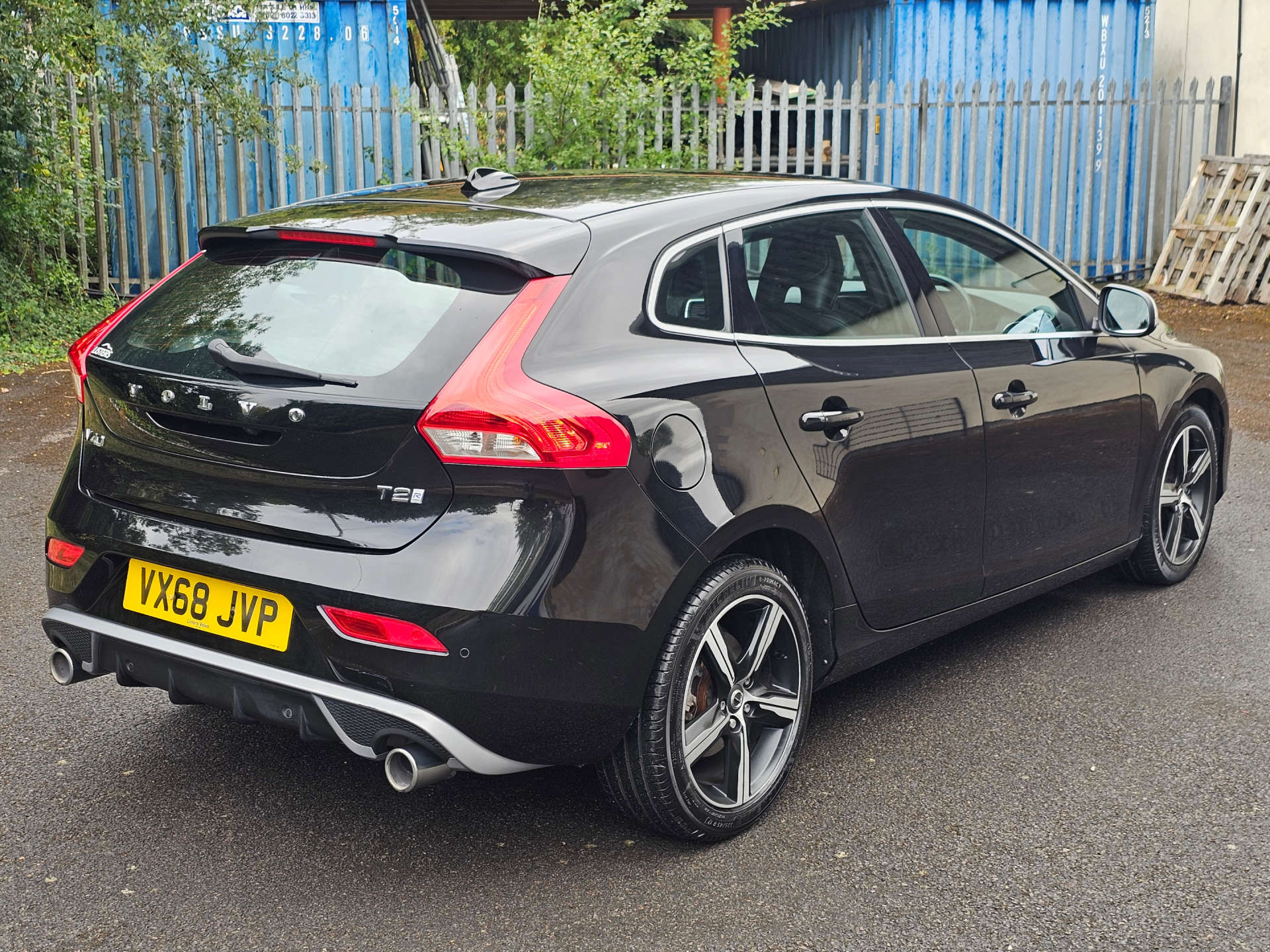 VOLVO V40 2.0 V40 R-Design Nav+ T2 5dr #7