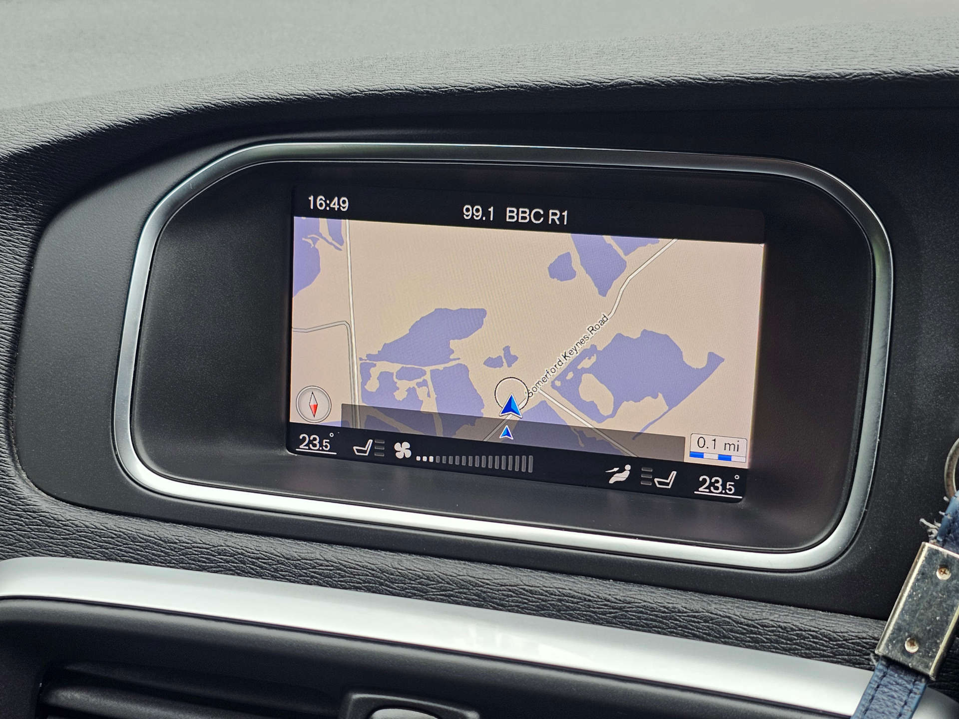 VOLVO V40 2.0 V40 R-Design Nav+ T2 5dr #28
