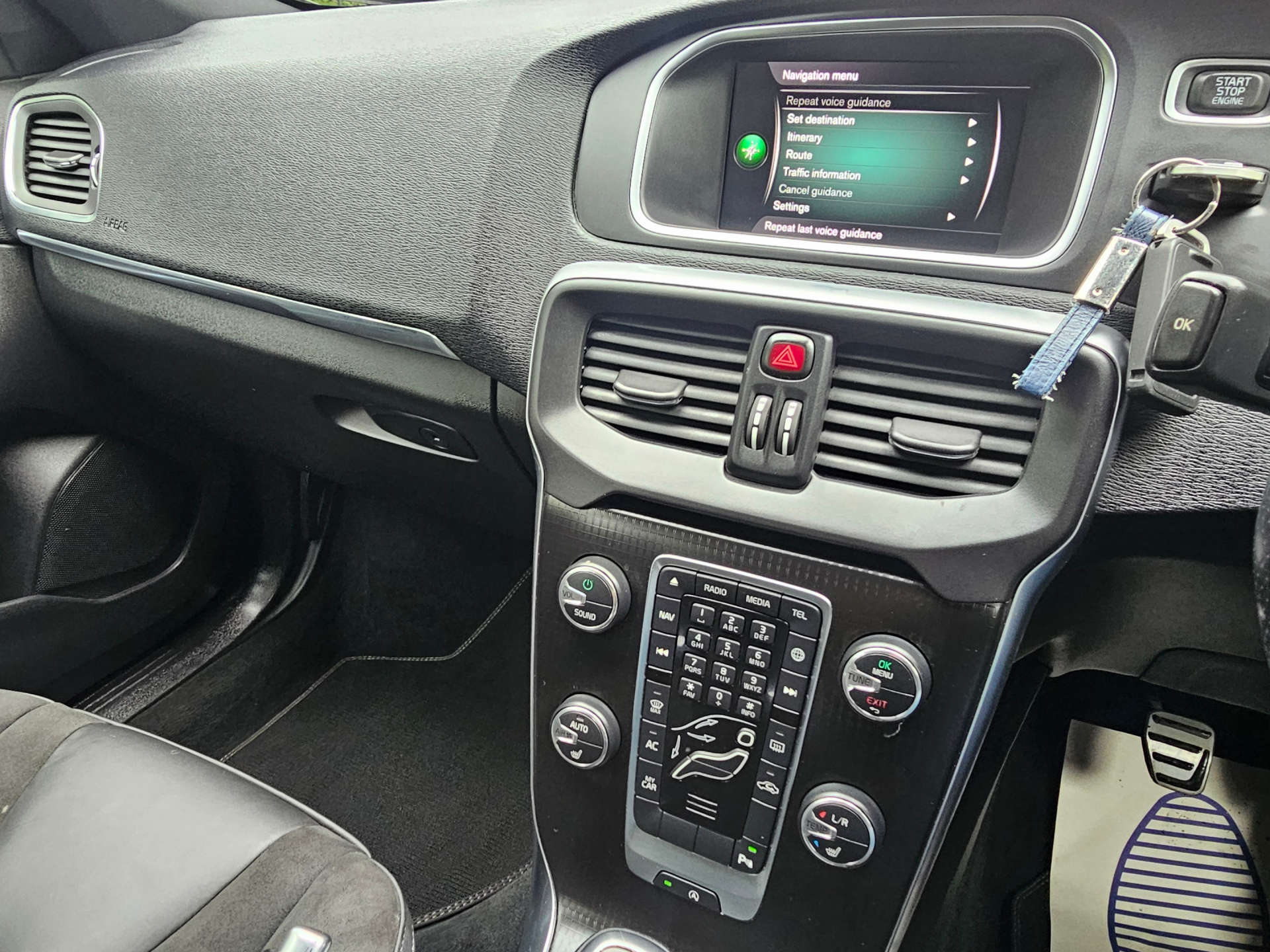 VOLVO V40 2.0 V40 R-Design Nav+ T2 5dr #29