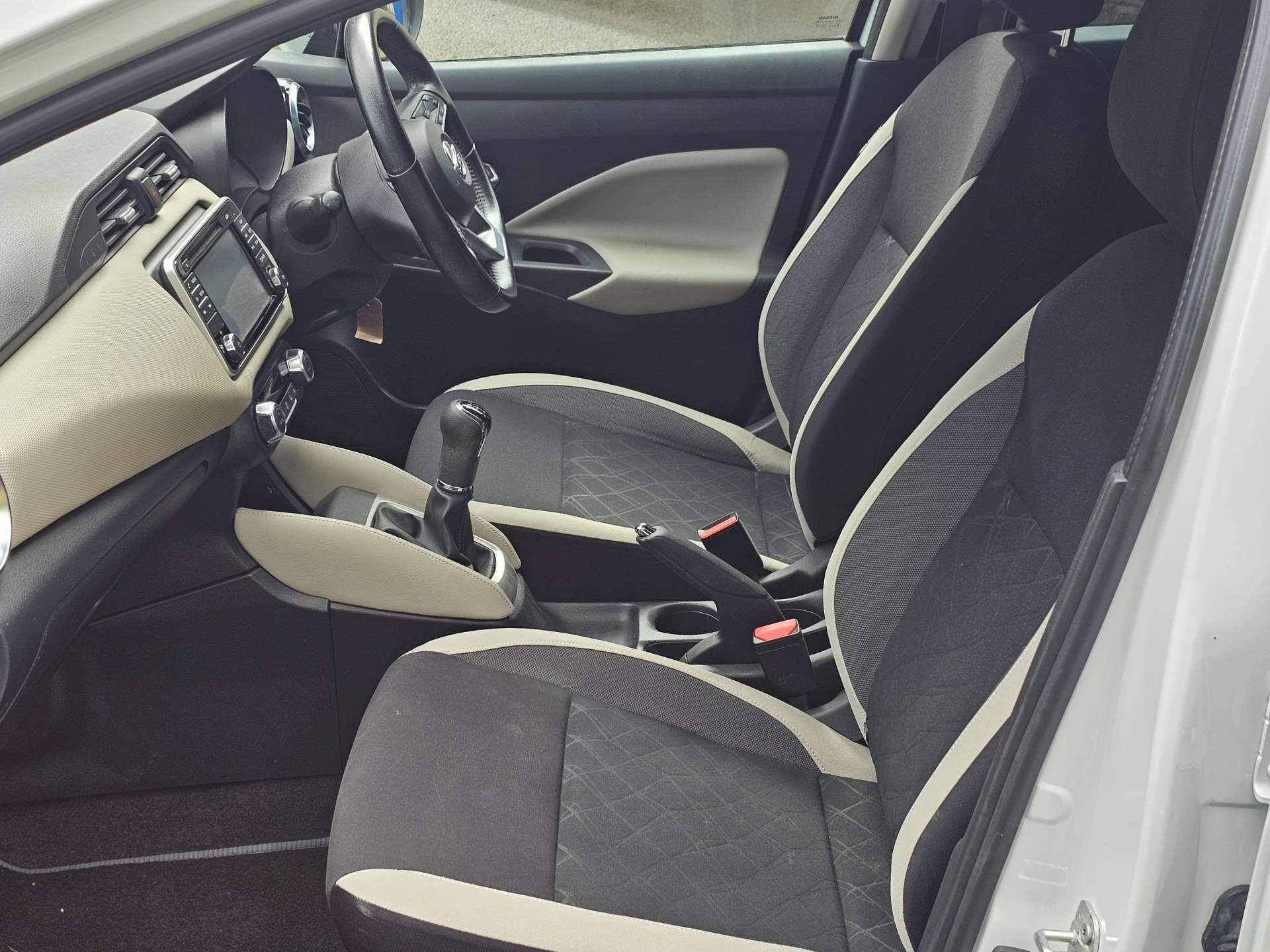 NISSAN MICRA 0.9 Micra N-Connecta IG-T 5dr #14