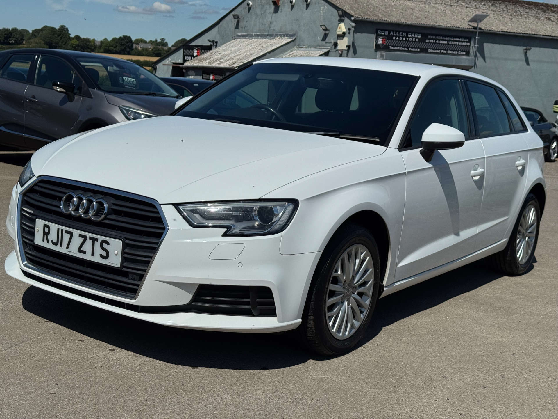 AUDI A3 2.0 A3 Sportback SE Technik TDI 5dr #2