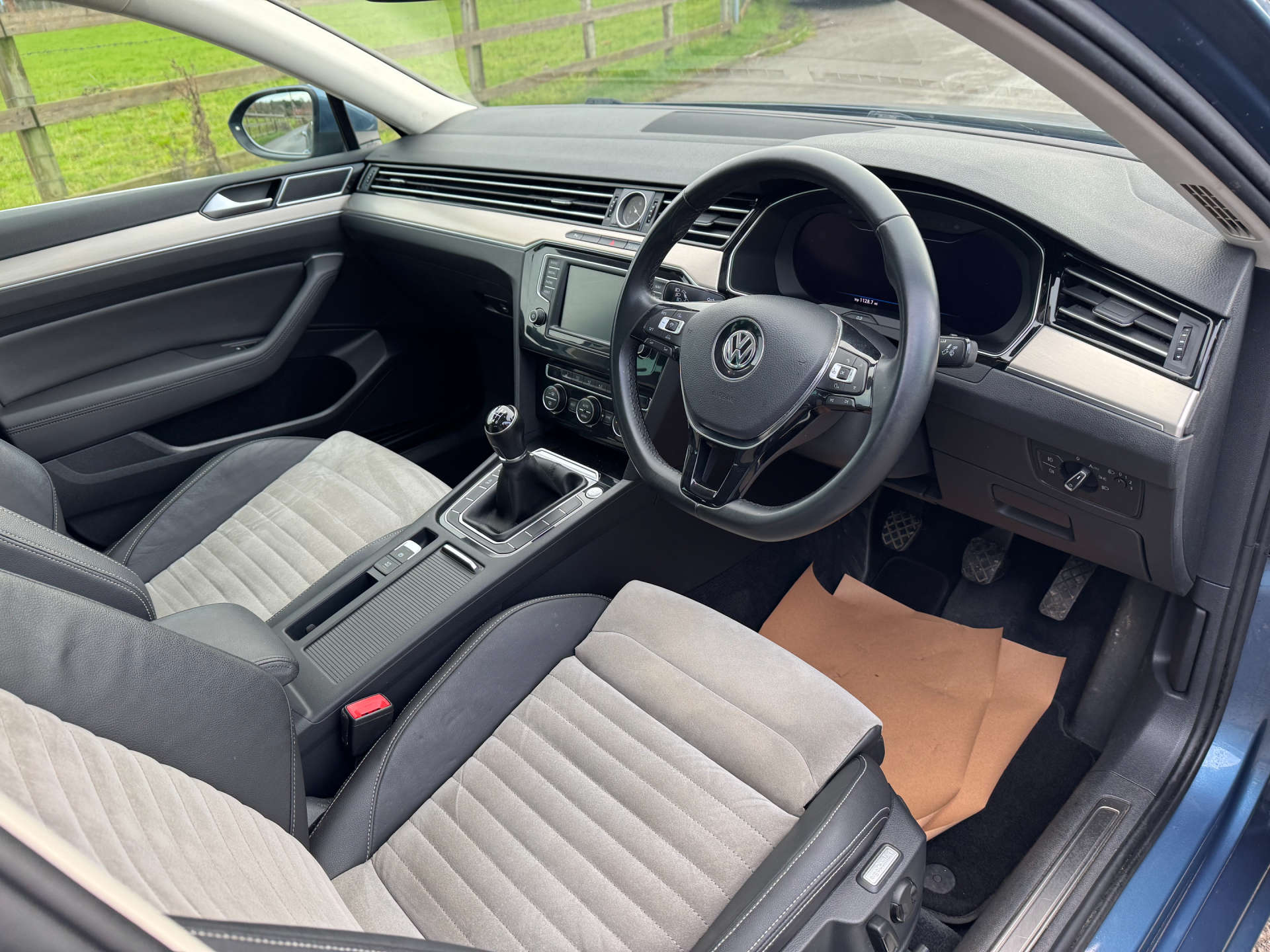 VOLKSWAGEN PASSAT 2.0 Passat GT TDI BlueMotion Technology 4dr #10