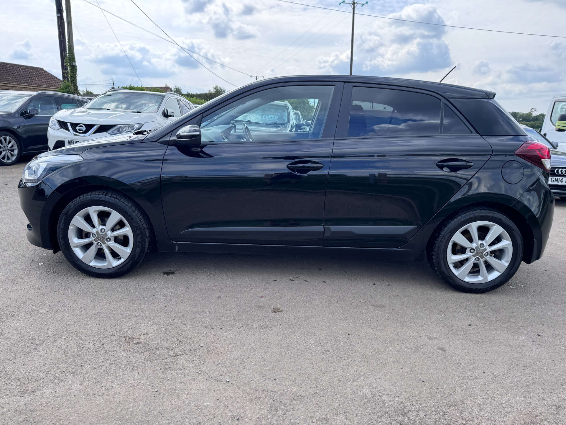 HYUNDAI I20 1.4 i20 Premium MPI 5dr #3