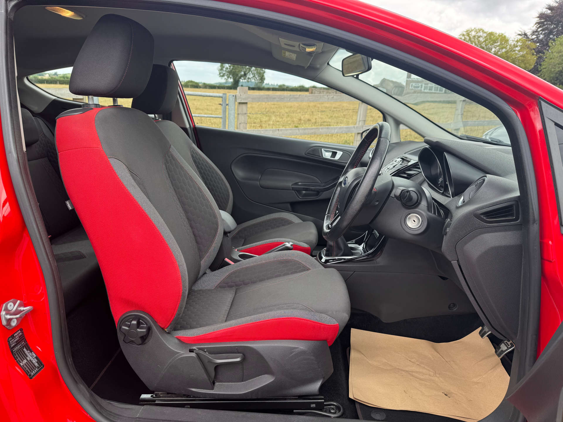 FORD FIESTA 1.0 Fiesta Zetec S Red Edition 3dr #9