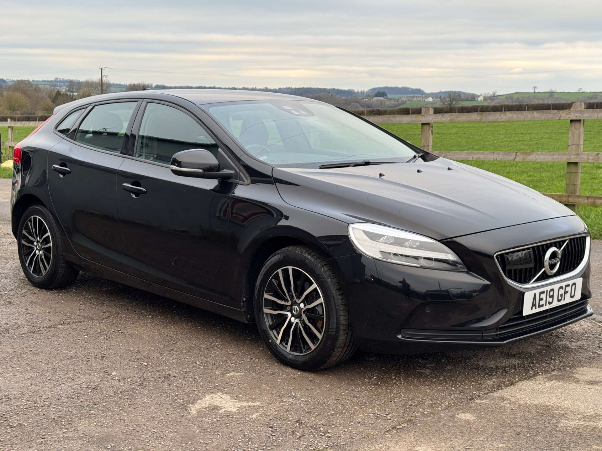 VOLVO V40 2.0 V40 Momentum Edition D2 5dr