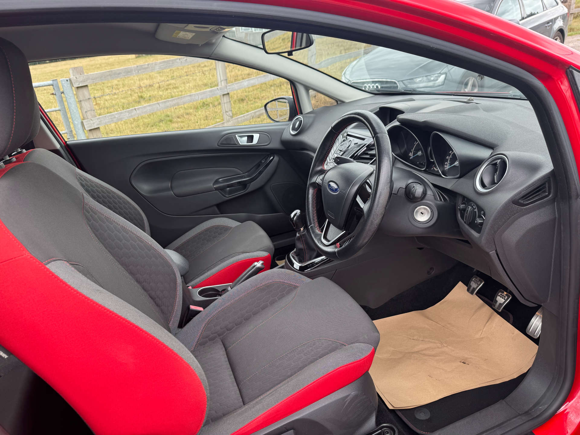 FORD FIESTA 1.0 Fiesta Zetec S Red Edition 3dr #10