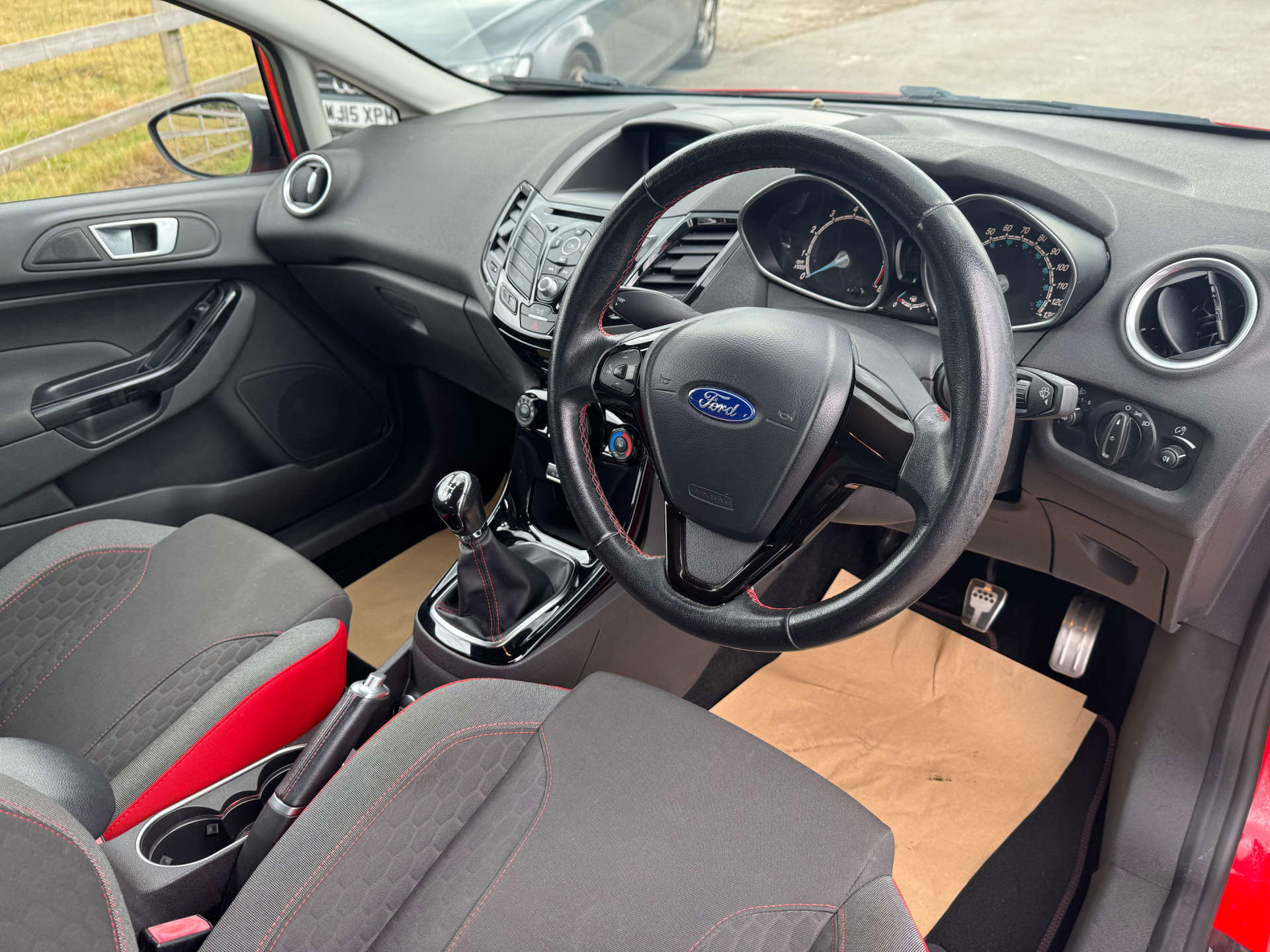 FORD FIESTA 1.0 Fiesta Zetec S Red Edition 3dr #12