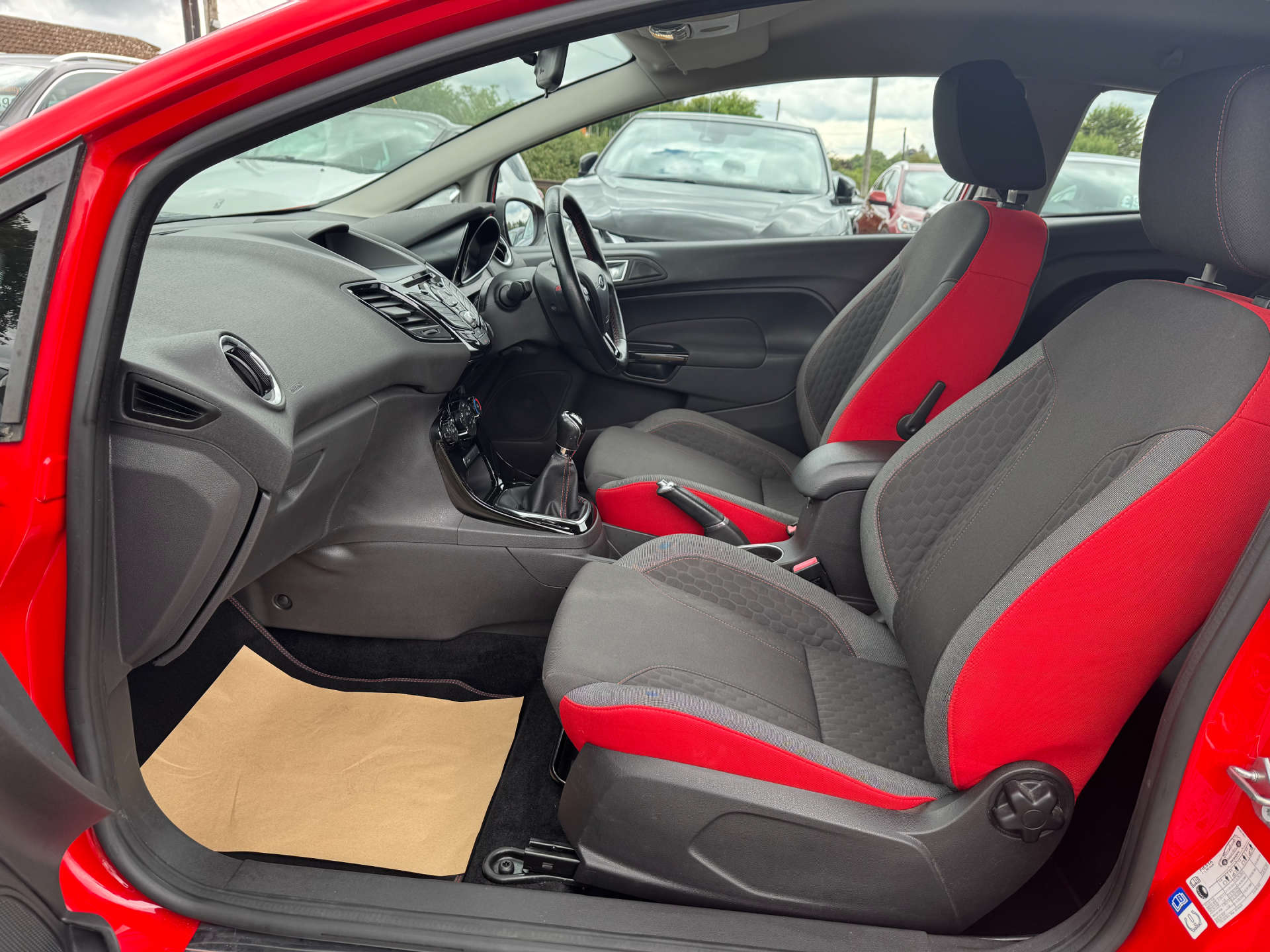 FORD FIESTA 1.0 Fiesta Zetec S Red Edition 3dr #16