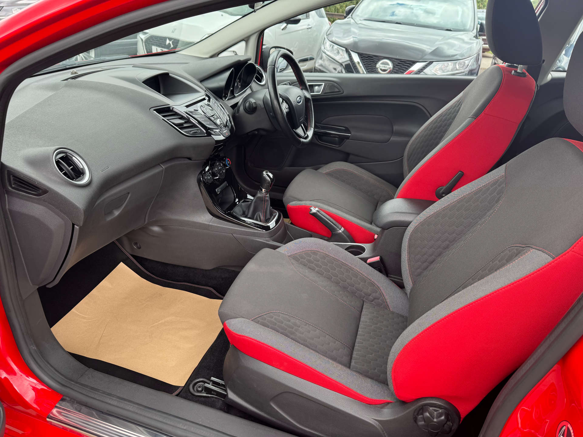 FORD FIESTA 1.0 Fiesta Zetec S Red Edition 3dr #17