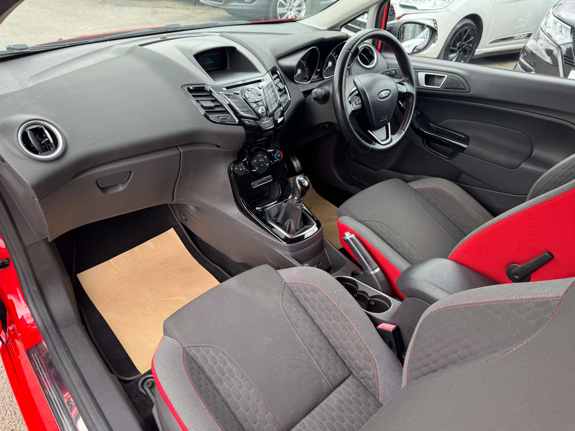 FORD FIESTA 1.0 Fiesta Zetec S Red Edition 3dr #19