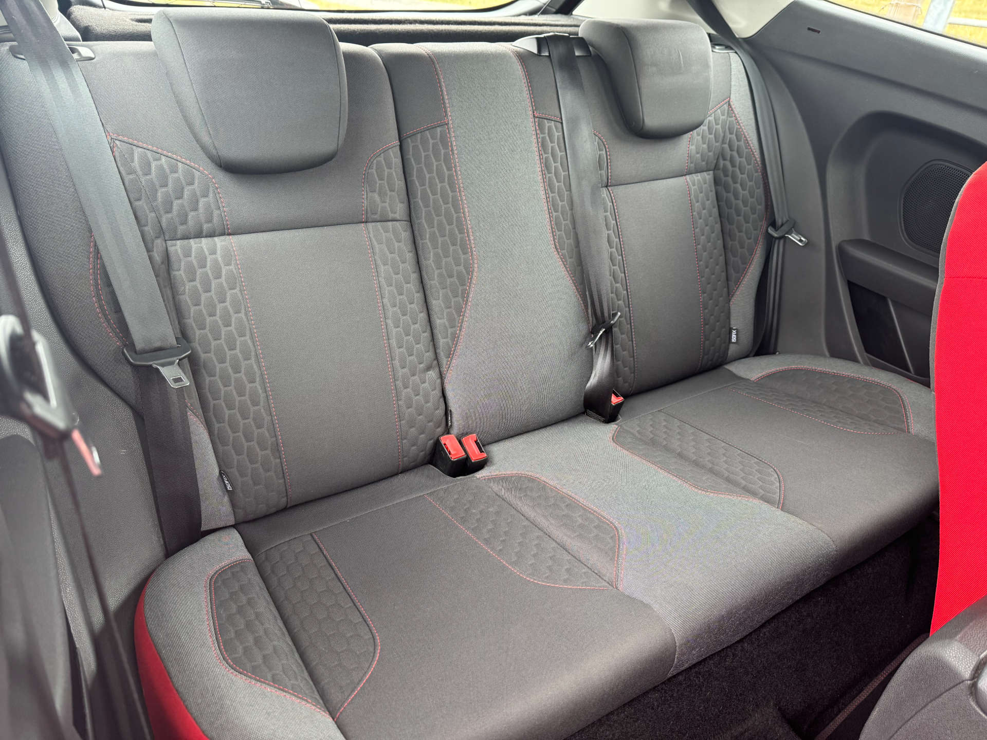 FORD FIESTA 1.0 Fiesta Zetec S Red Edition 3dr #30