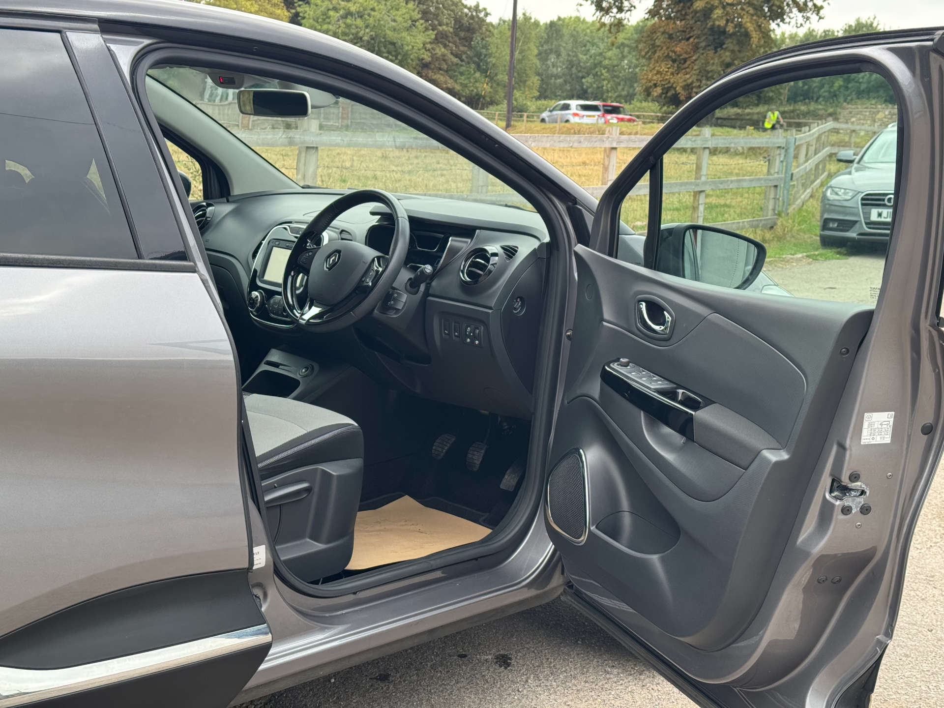RENAULT CAPTUR 0.9 Captur Dynamique S Nav TCe 5dr #8