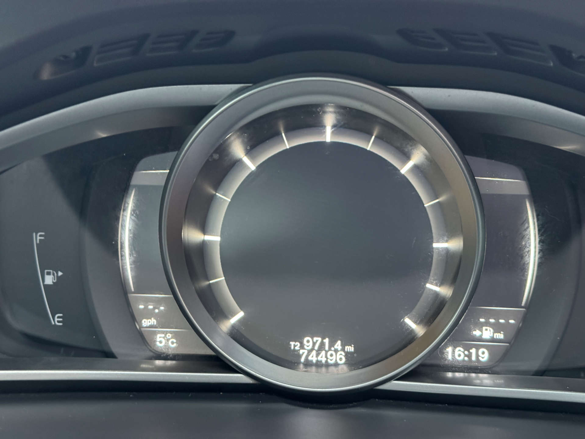VOLVO V40 2.0 V40 Momentum Edition D2 5dr #15