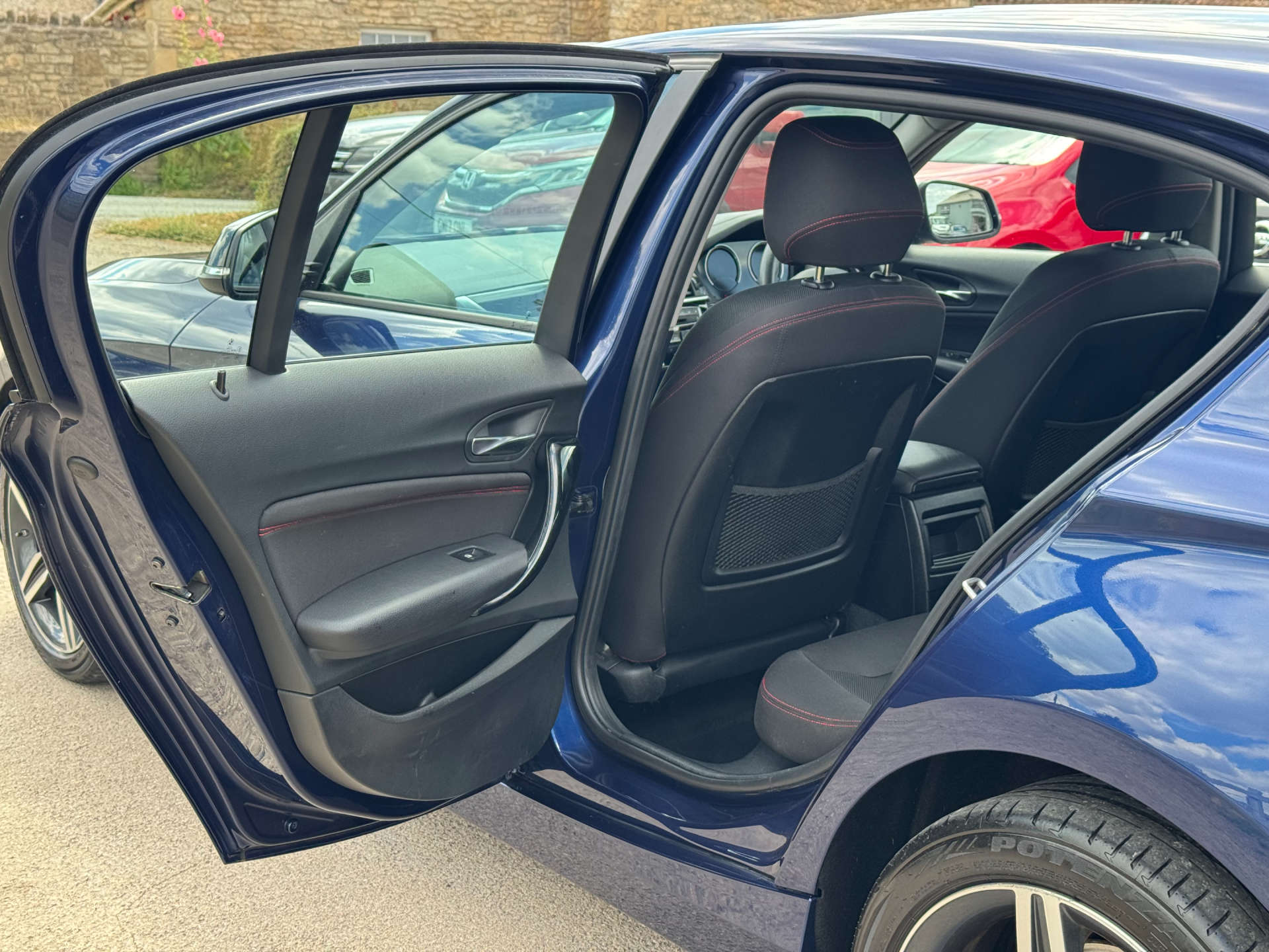BMW 1 SERIES 1.5 116D Sport 5dr #38