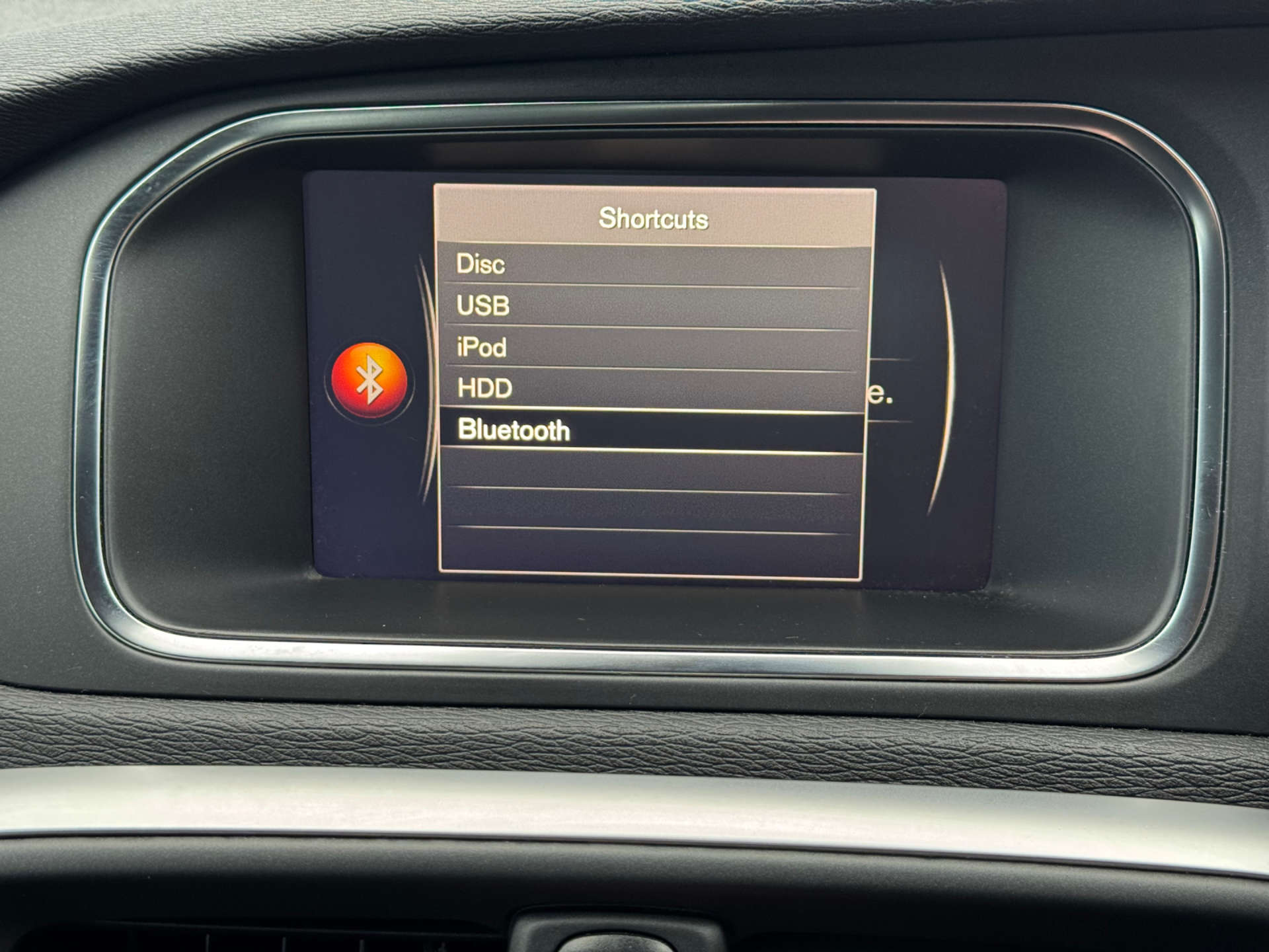 VOLVO V40 2.0 V40 Momentum Edition D2 5dr #29