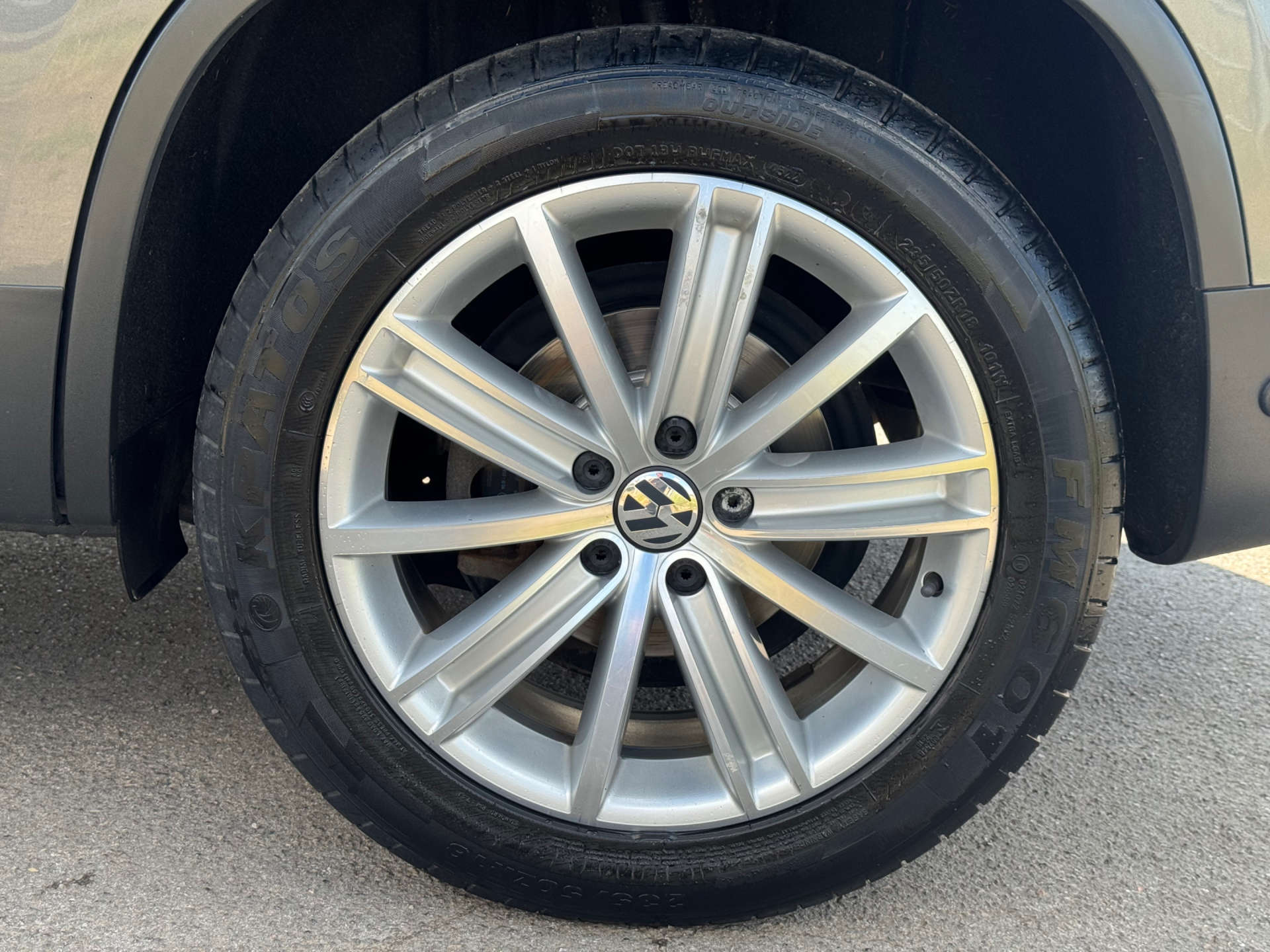 VOLKSWAGEN TIGUAN 2.0 Tiguan Match Edition TDI BlueMotion Technology 5dr #10