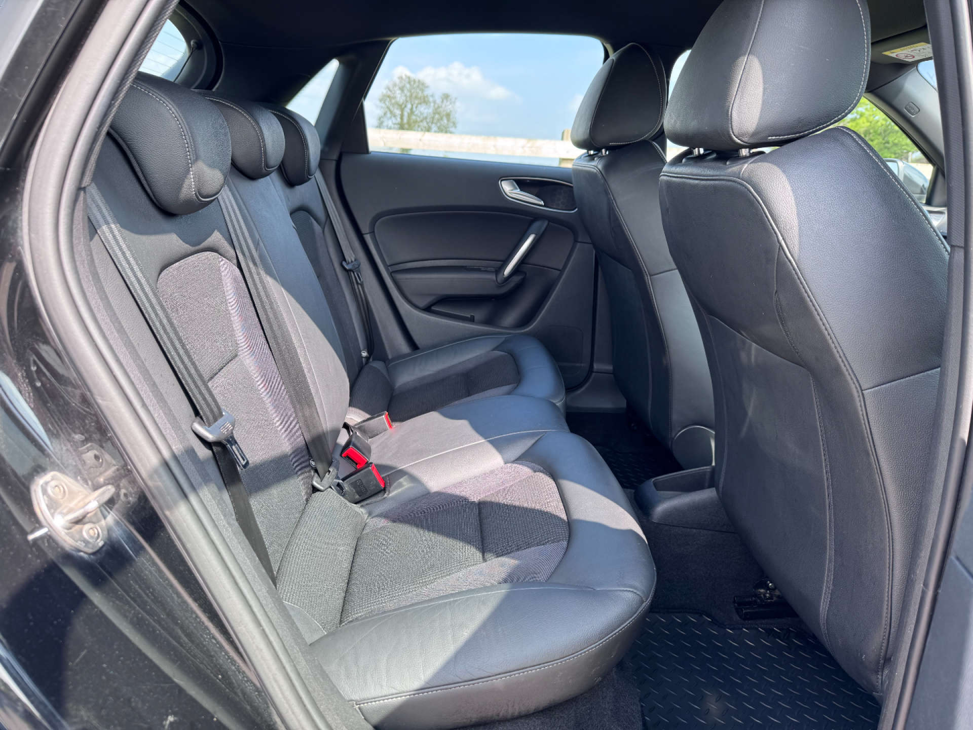 AUDI A1 1.6 A1 Sportback TDI S Line 5dr #41