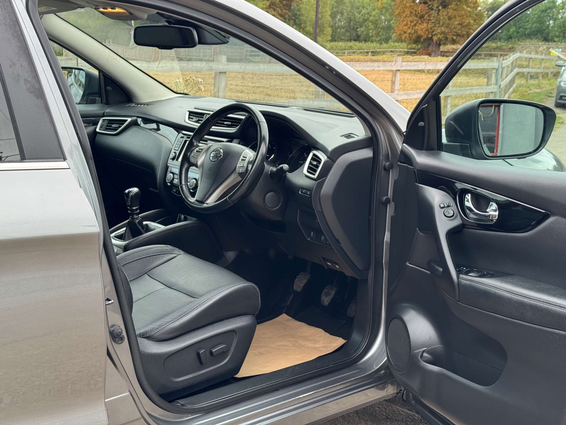 NISSAN QASHQAI 1.5 Qashqai Tekna dCi 5dr #8