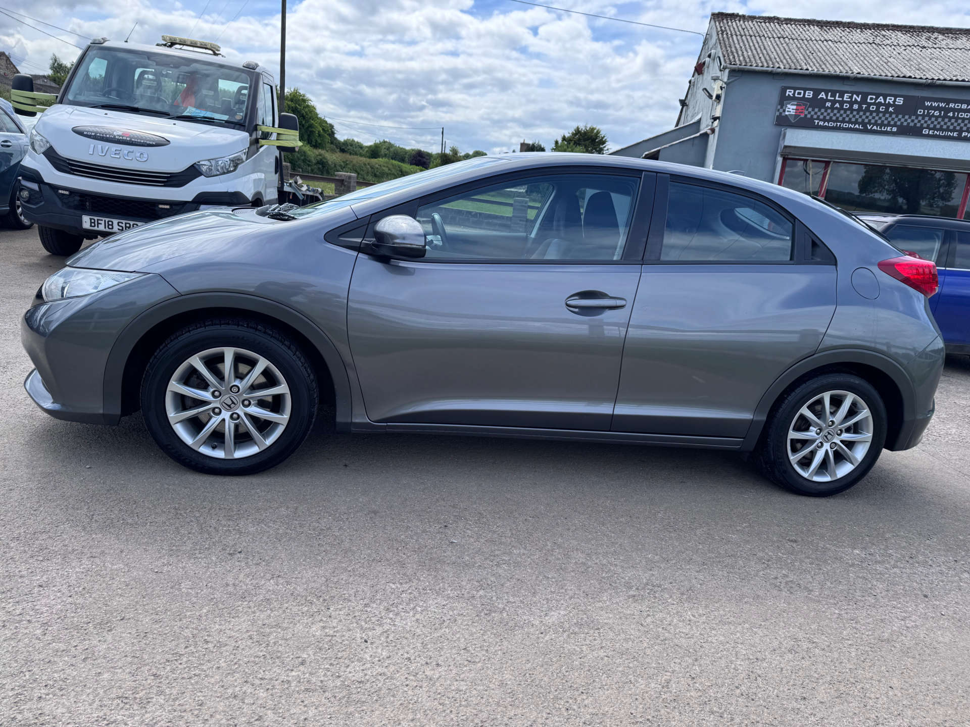 HONDA CIVIC 1.8 Civic i-VTec ES Auto 5dr #3